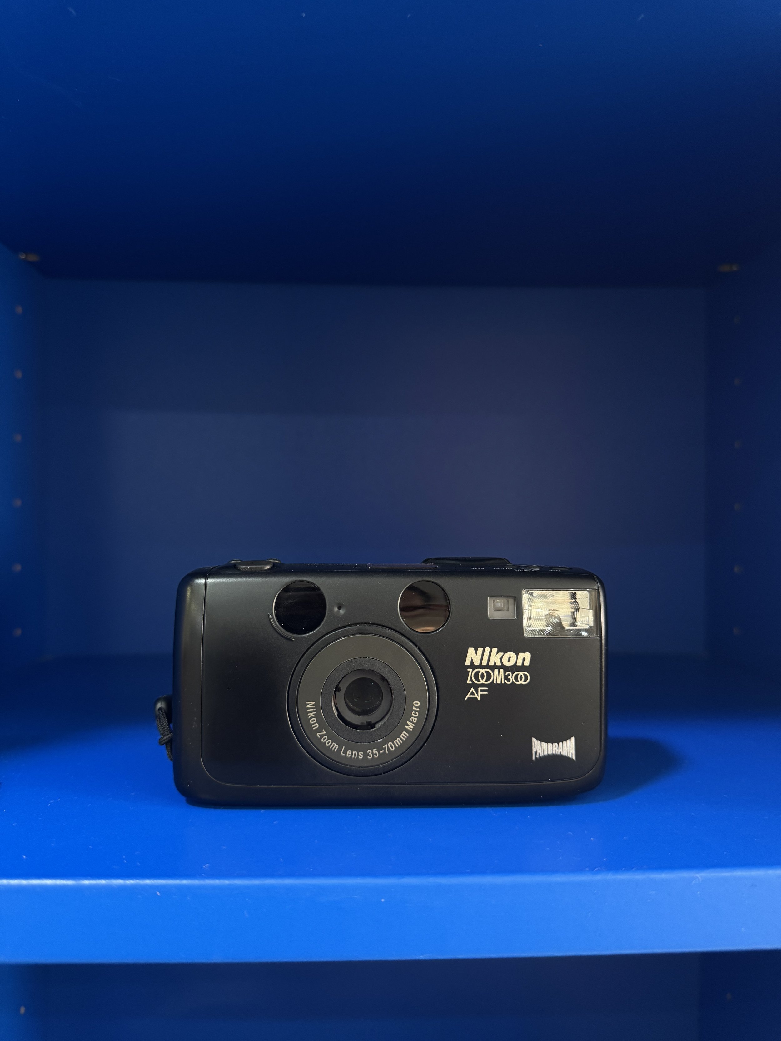 Nikon Zoom 300 AF - RD$8,500.00