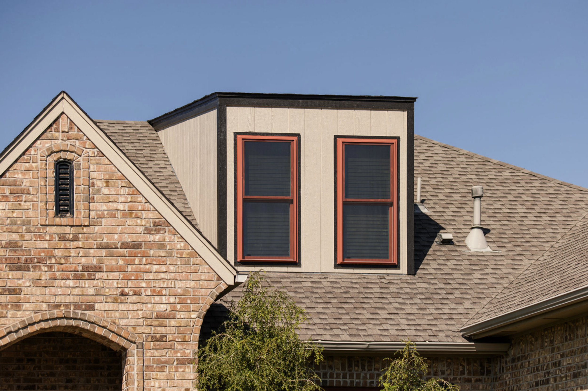 Benefits of Vinyl Replacement Windows for Oklahoma Homes
