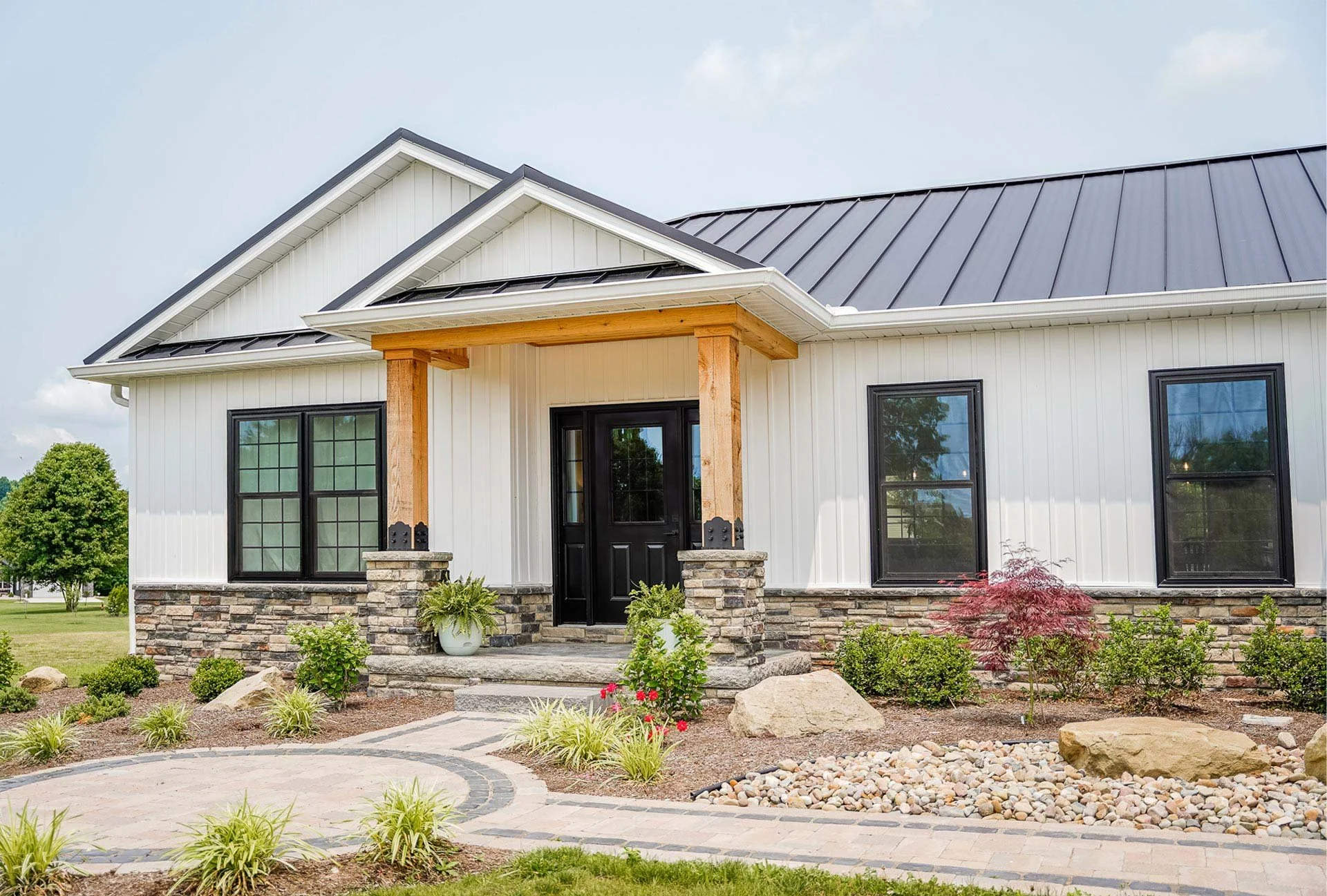 CP-BnB-in-White-Chisel-Cut-Stone-in-Brindle_DSC6371_edit.jpg