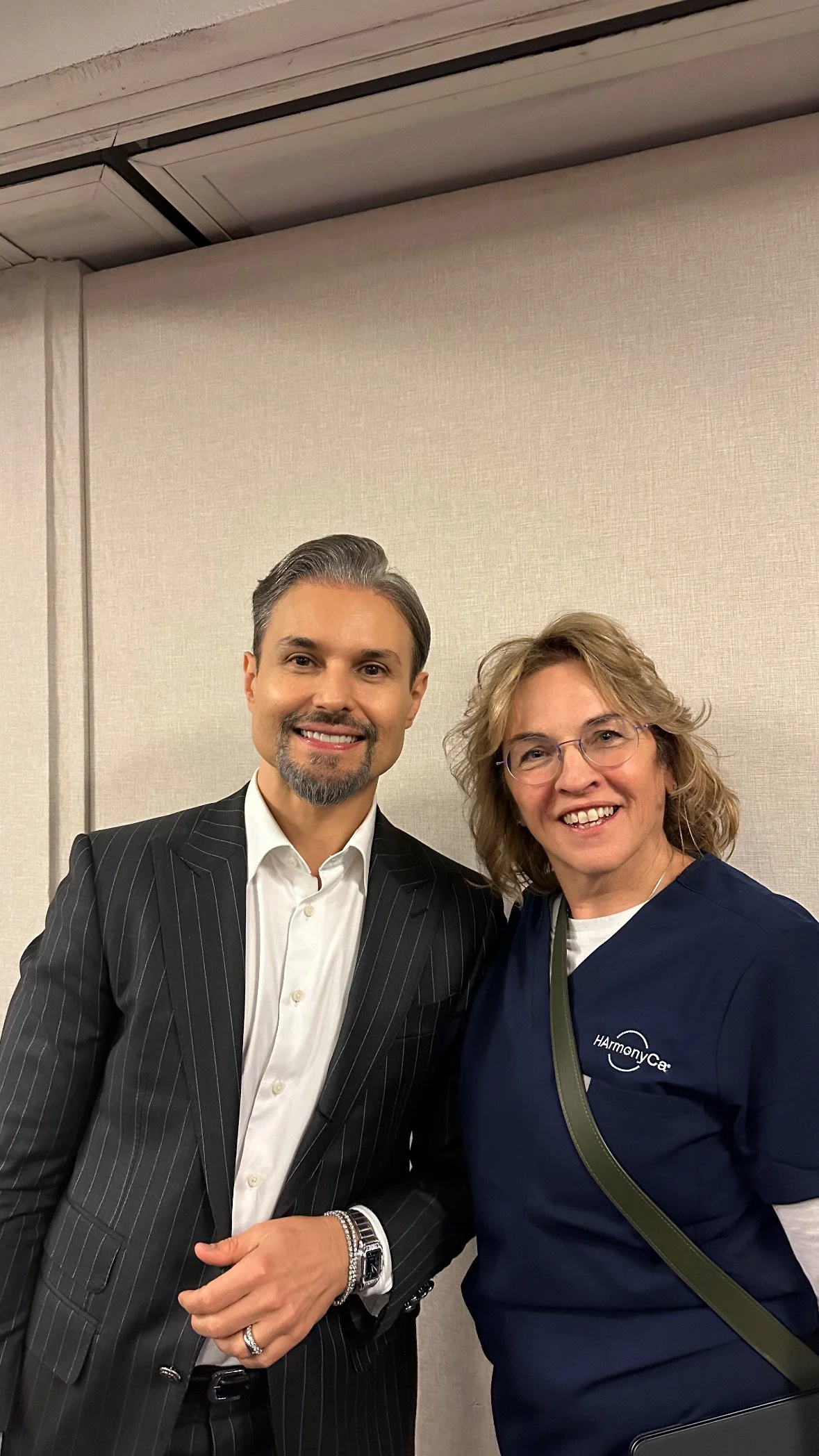 Faculty Training Allergan Aesthetics
 Dr. André Braz  