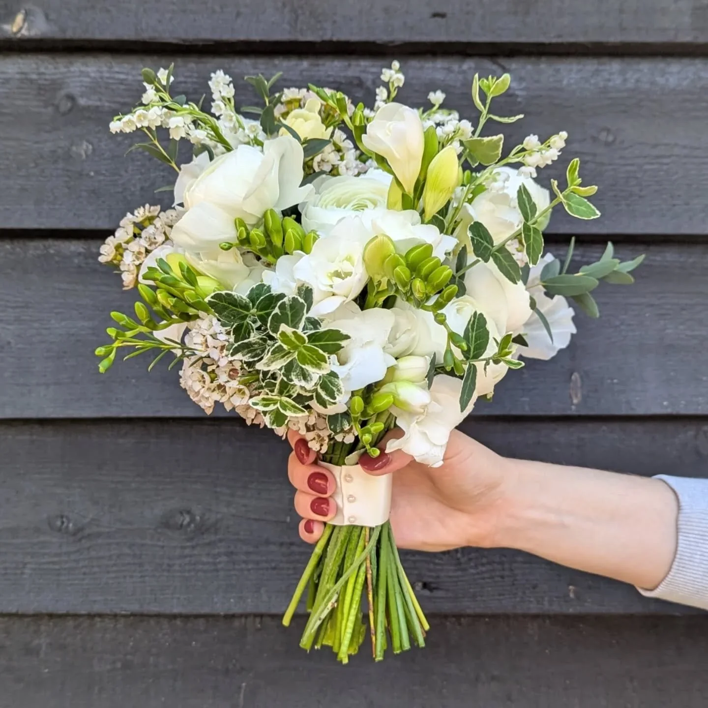 Soft green &amp; white arrangements for this weekend, using the lovely fragrant Lilly of the Valley🤍💚

#haslemereflorist 
#surreyweddingflorist 
#flowers