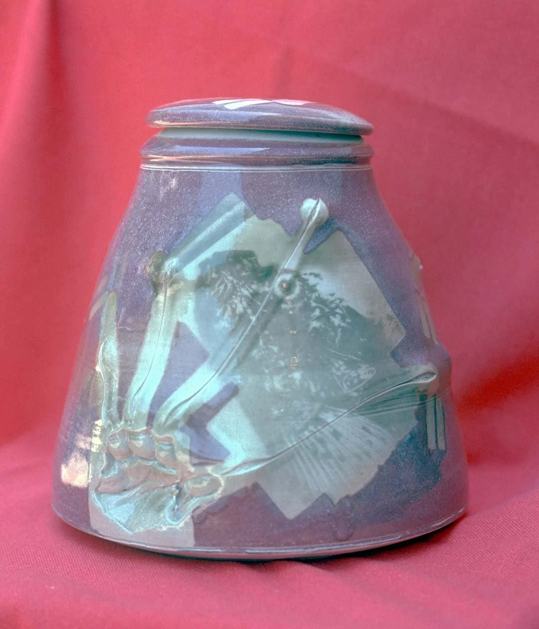 IMG_009.Covered Jar, 1975.10 in. h-1.jpg