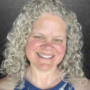 Amy Dauplaise.jpg