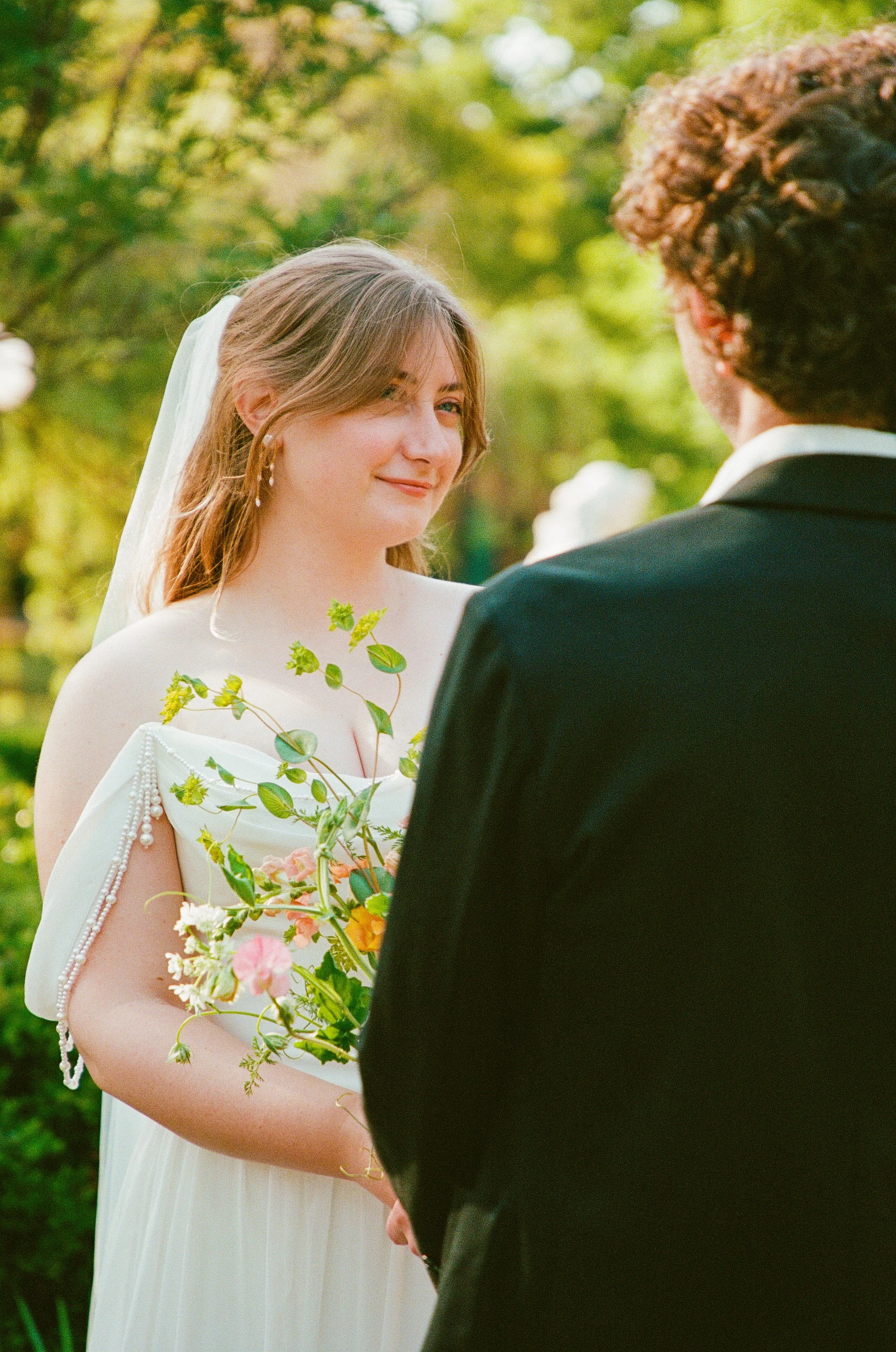Maura & Macenzie-Portra400&800-05-16-26-65.jpg
