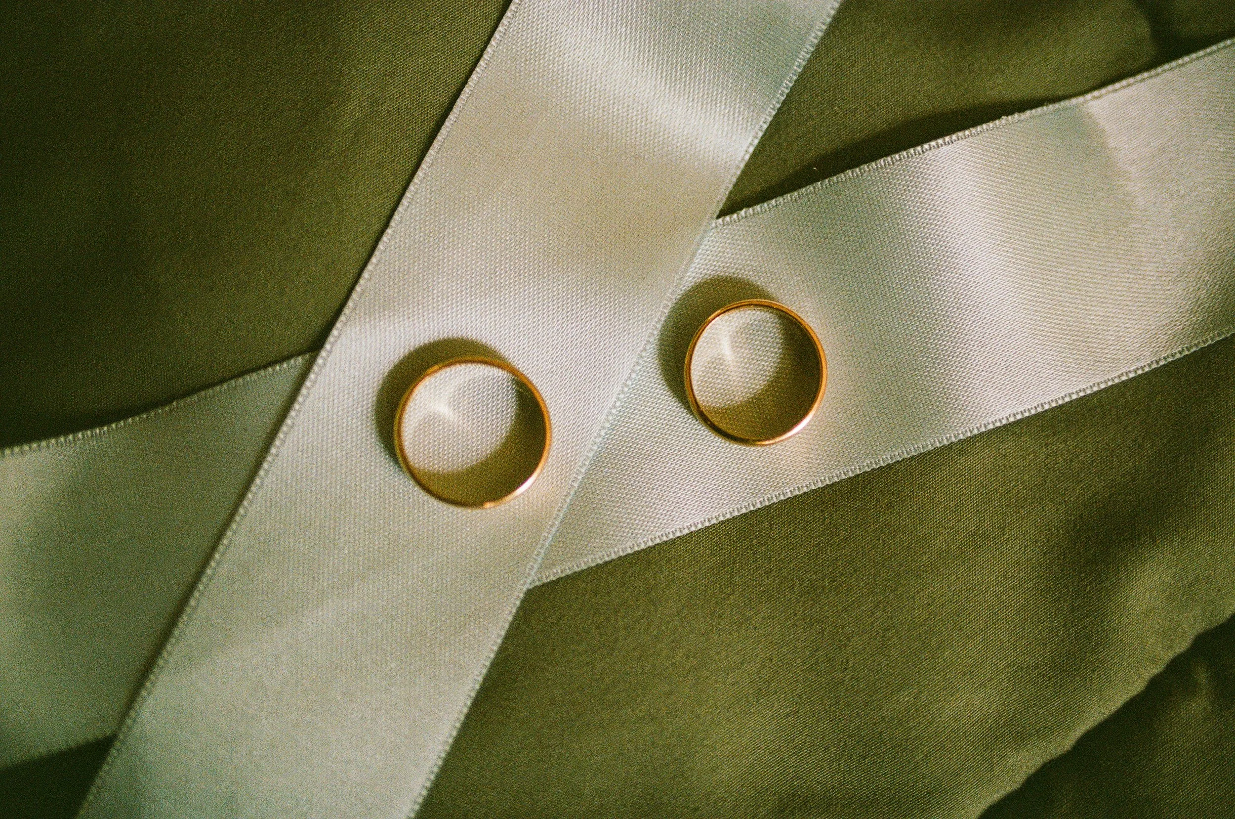 Maura & Macenzie-Portra400&800-05-16-26-24.jpg