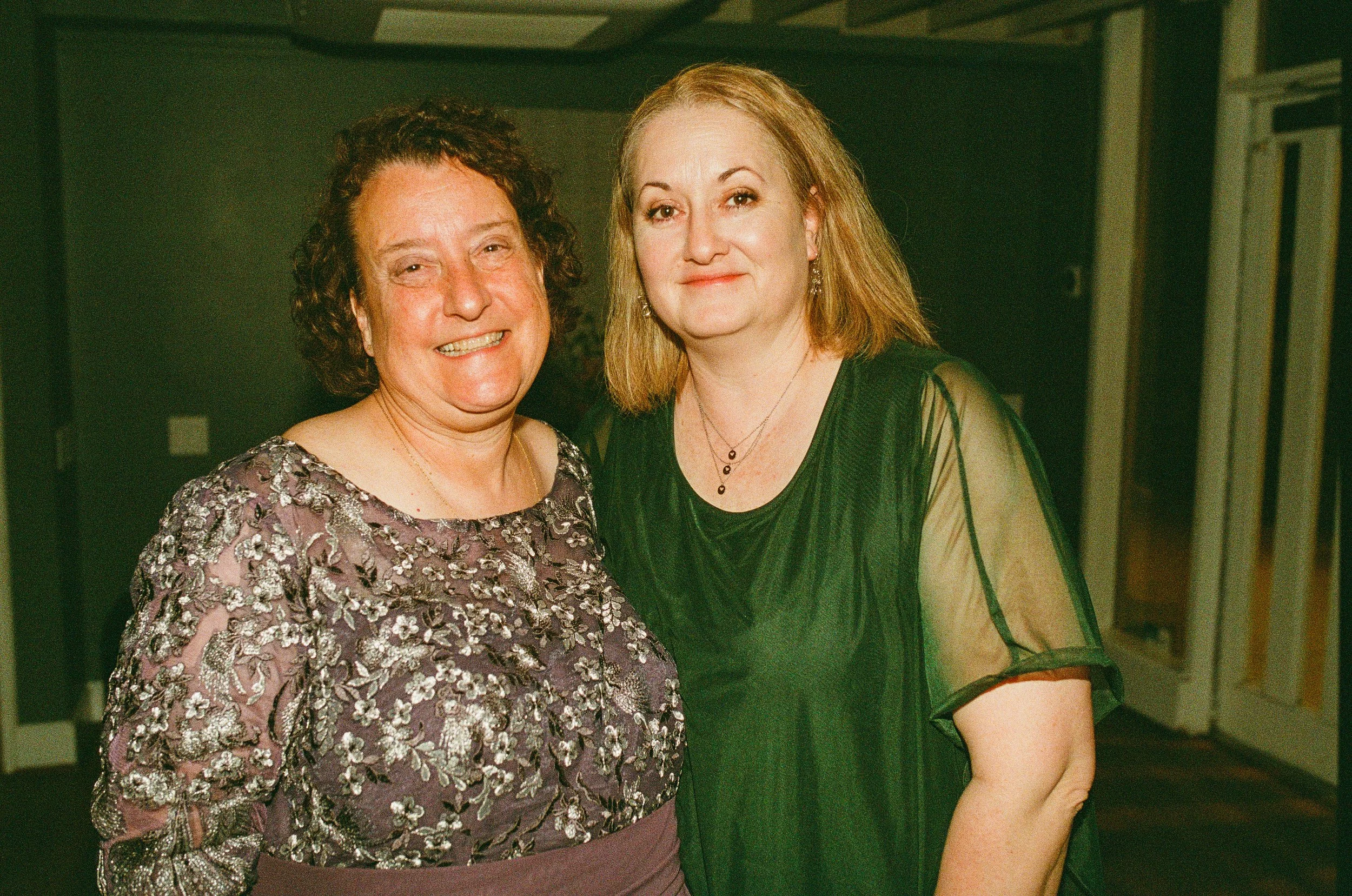 Maura & Macenzie-Portra400&800-05-16-26-220.jpg