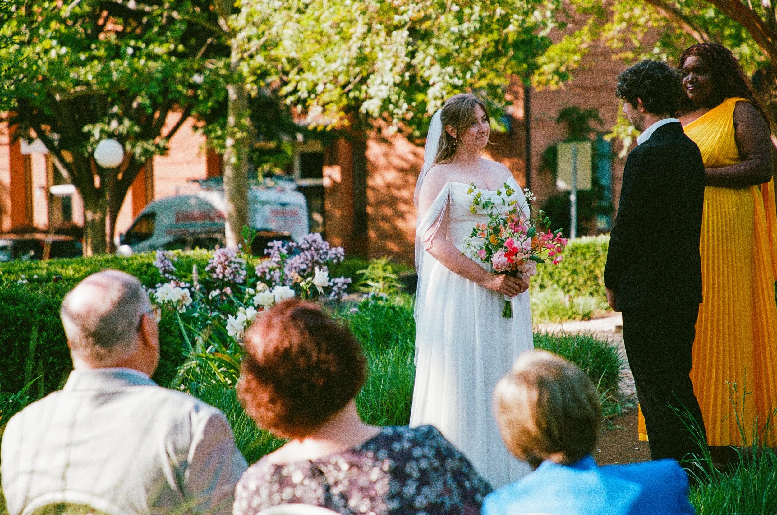 Maura & Macenzie-Portra400&800-05-16-26-71.jpg