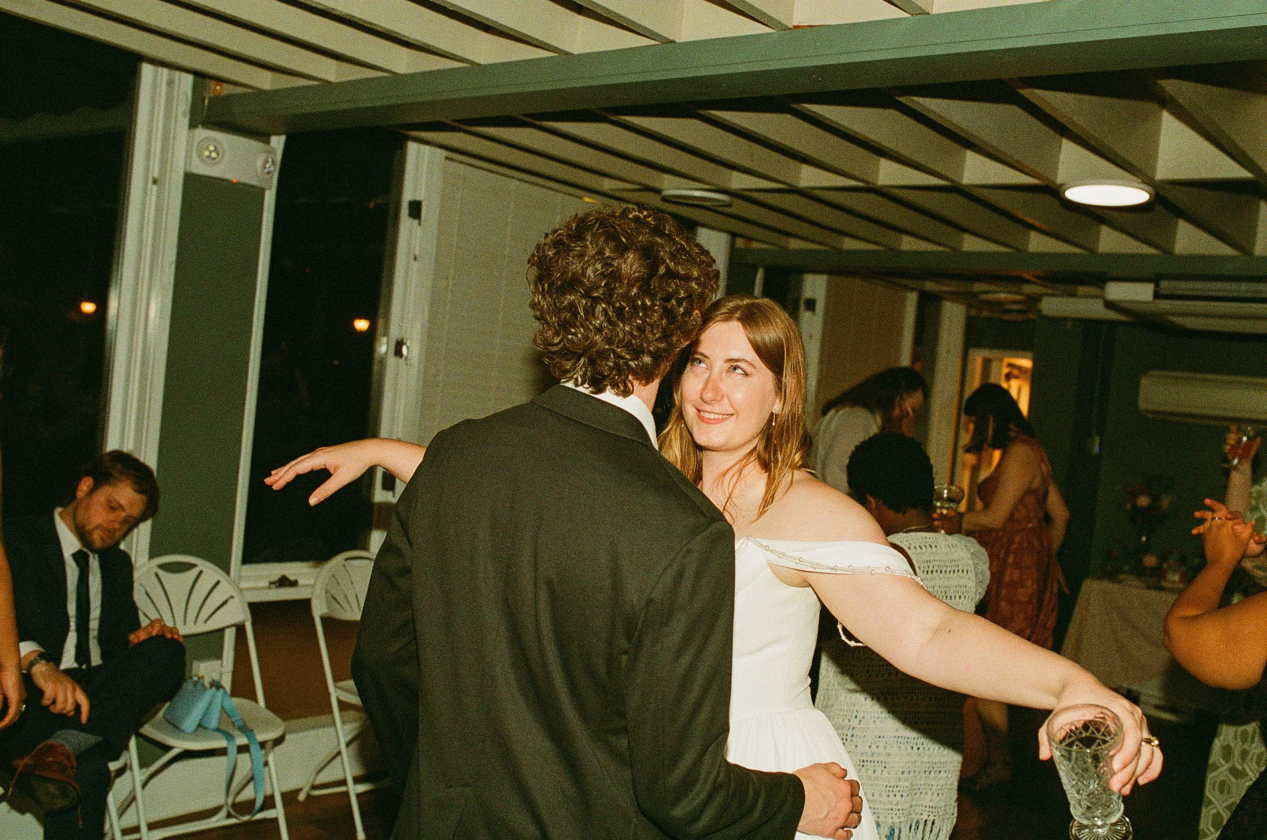 Maura & Macenzie-Portra400&800-05-16-26-235.jpg