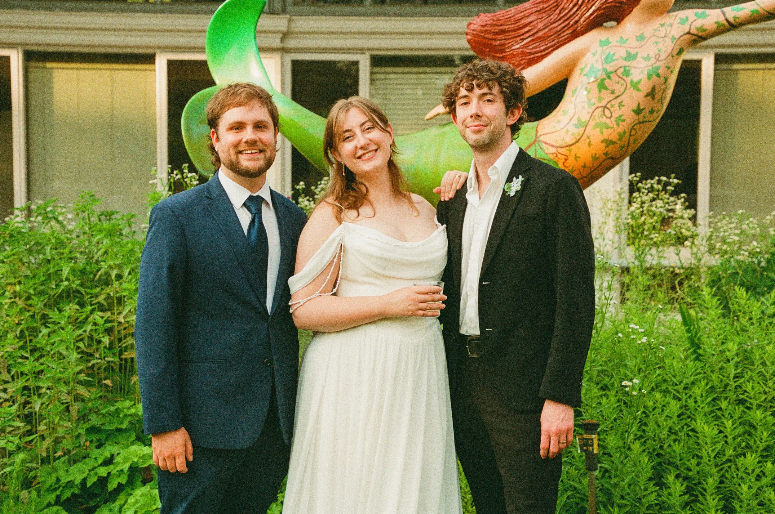 Maura & Macenzie-Portra400&800-05-16-26-153.jpg
