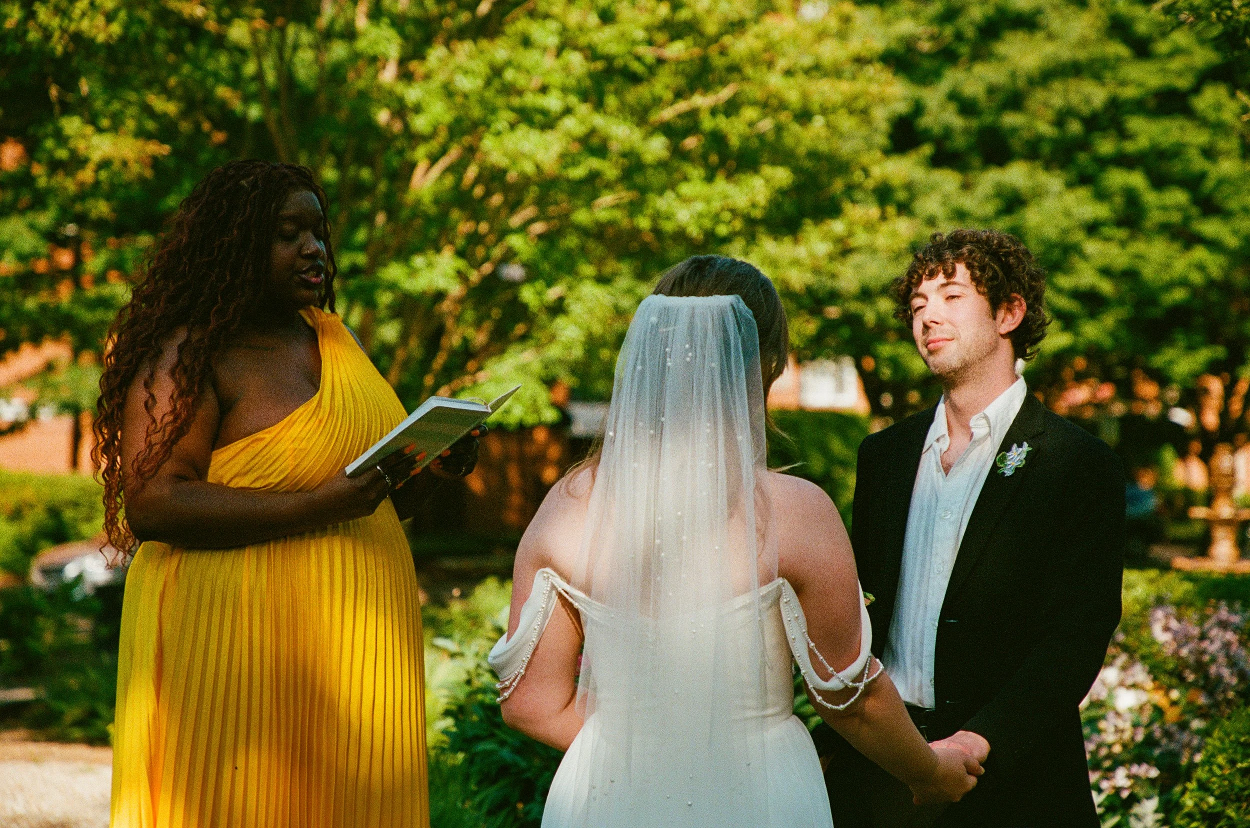 Maura & Macenzie-Portra400&800-05-16-26-59.jpg