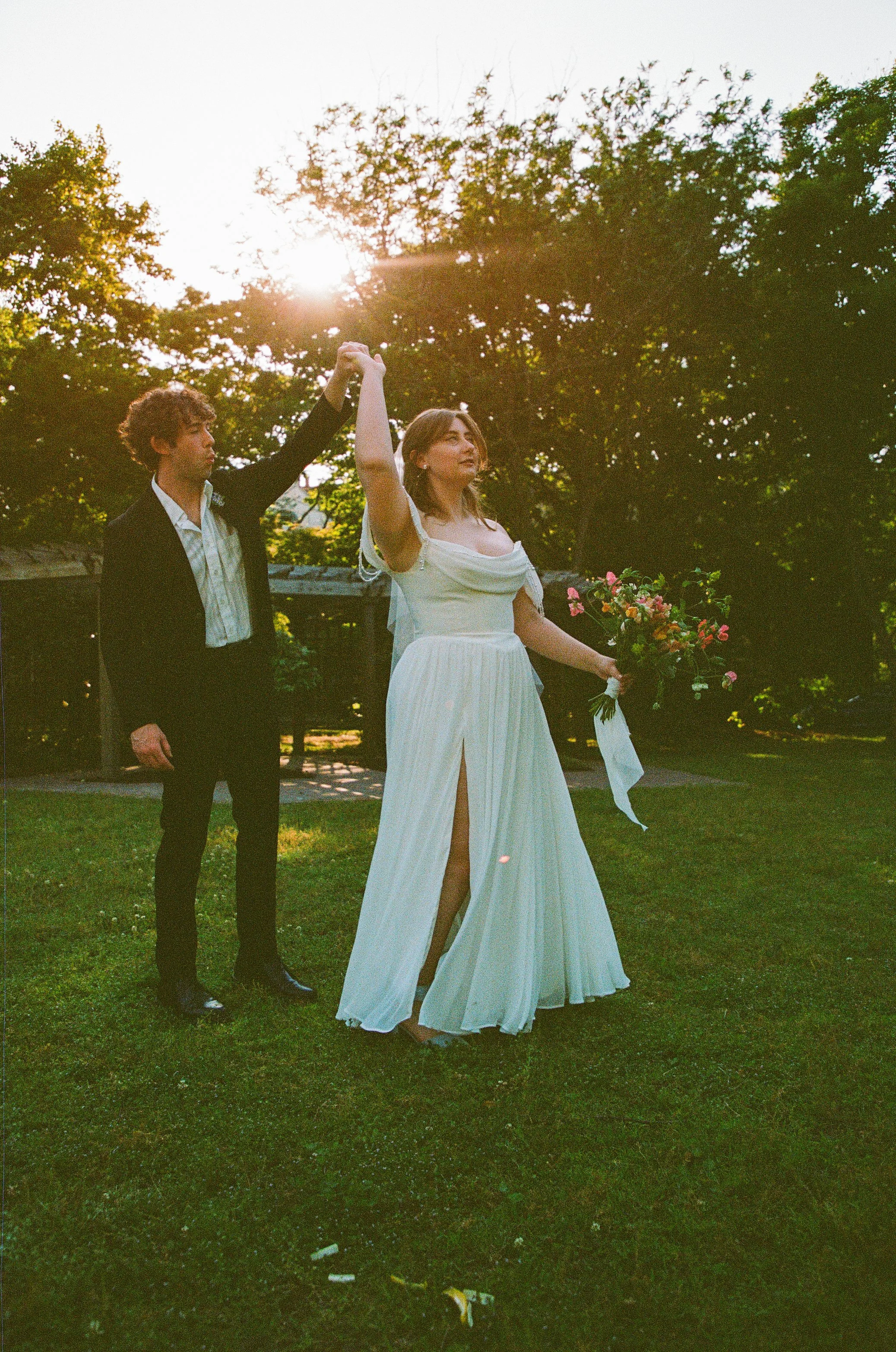 Maura & Macenzie-Portra400&800-05-16-26-108.jpg