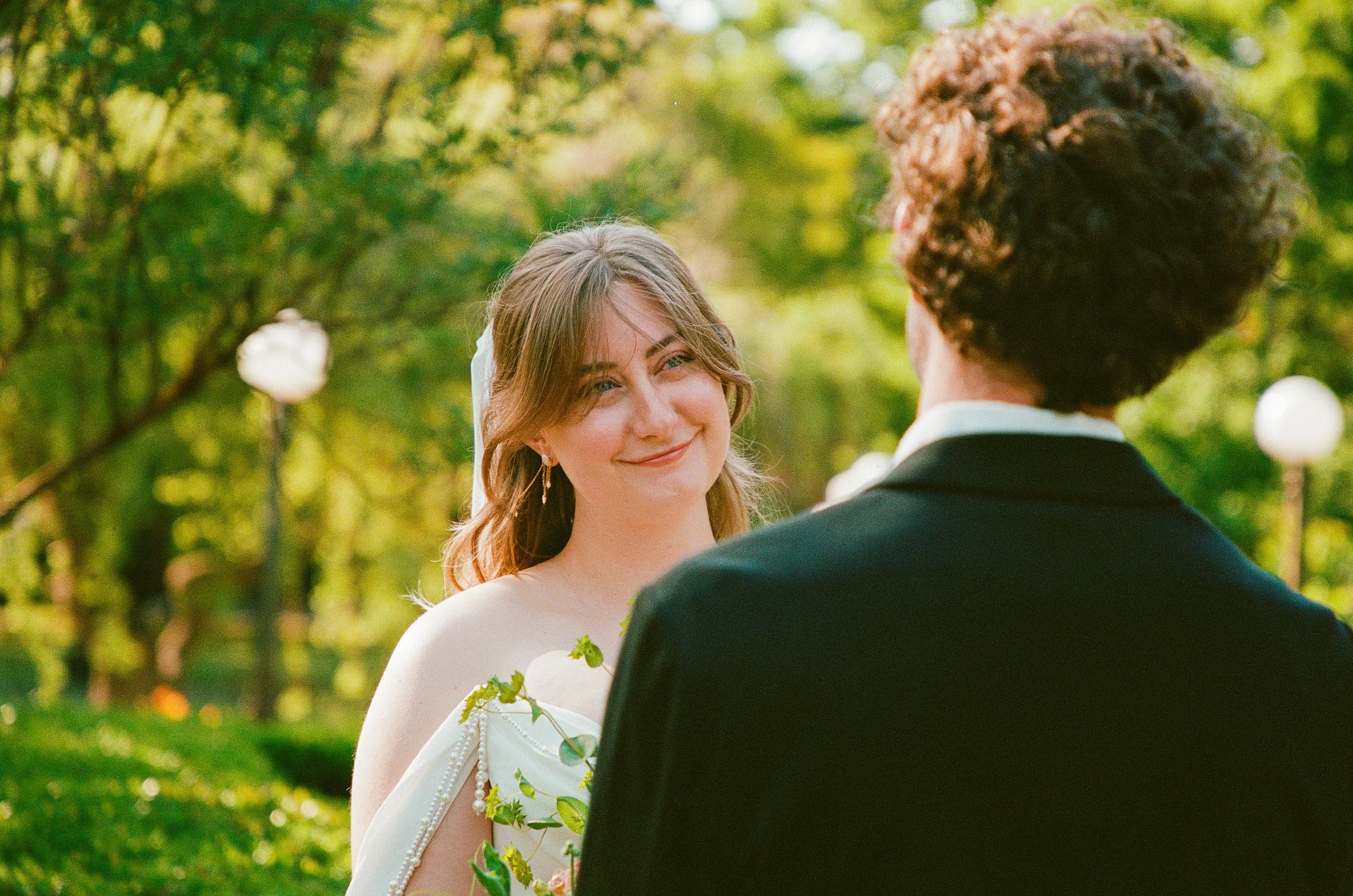 Maura & Macenzie-Portra400&800-05-16-26-64.jpg