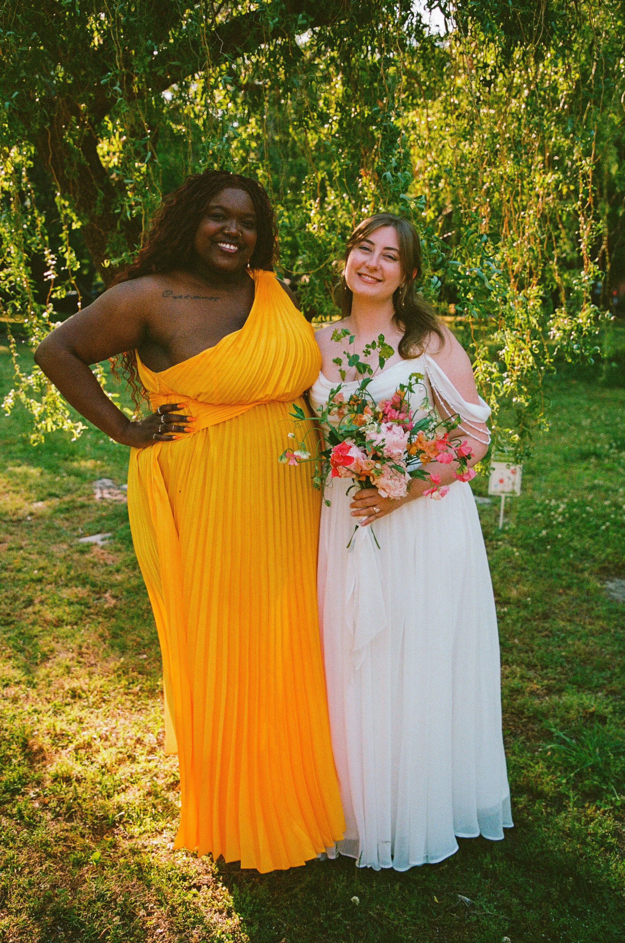 Maura & Macenzie-Portra400&800-05-16-26-105.jpg