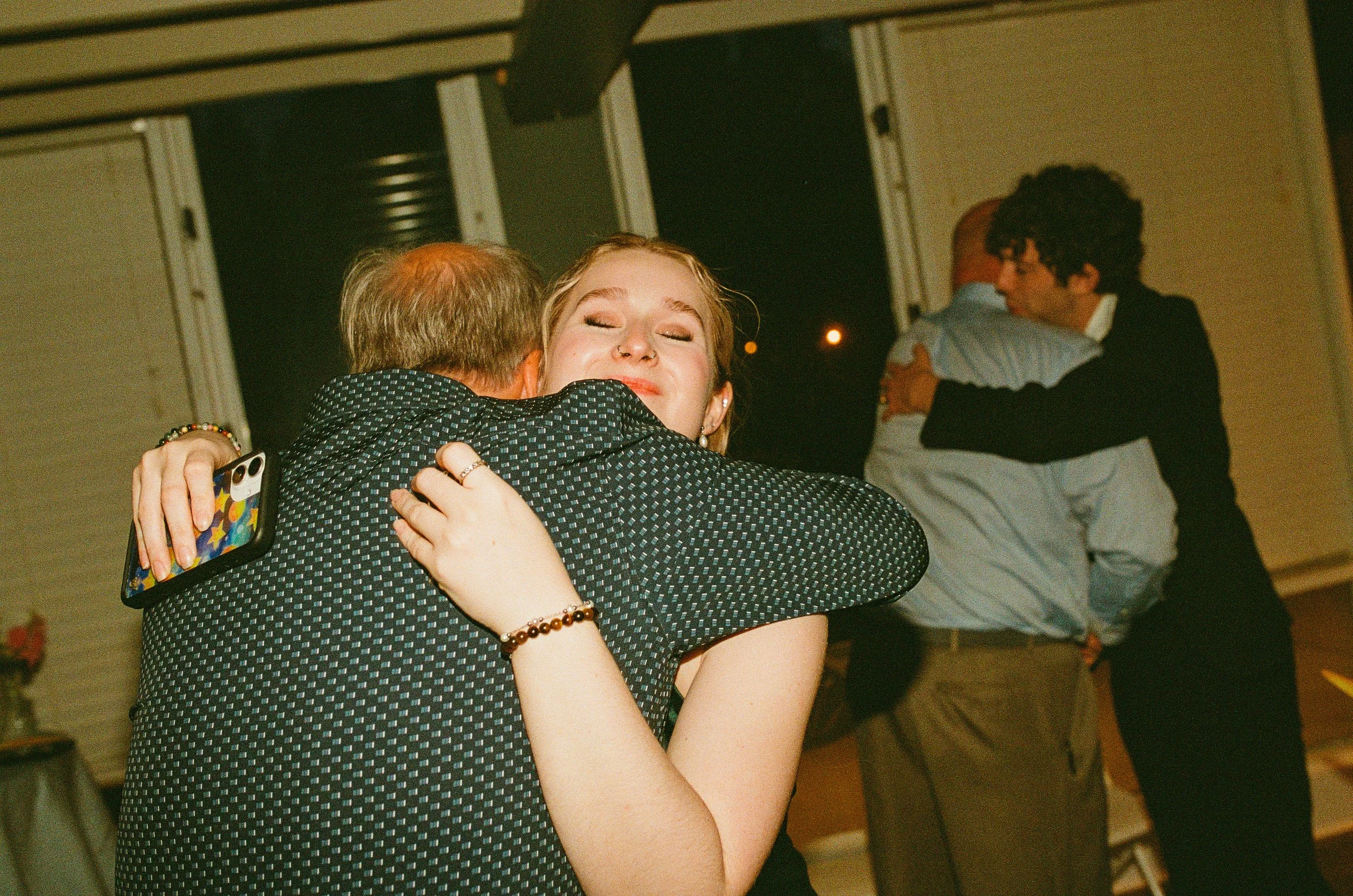 Maura & Macenzie-Portra400&800-05-16-26-212.jpg