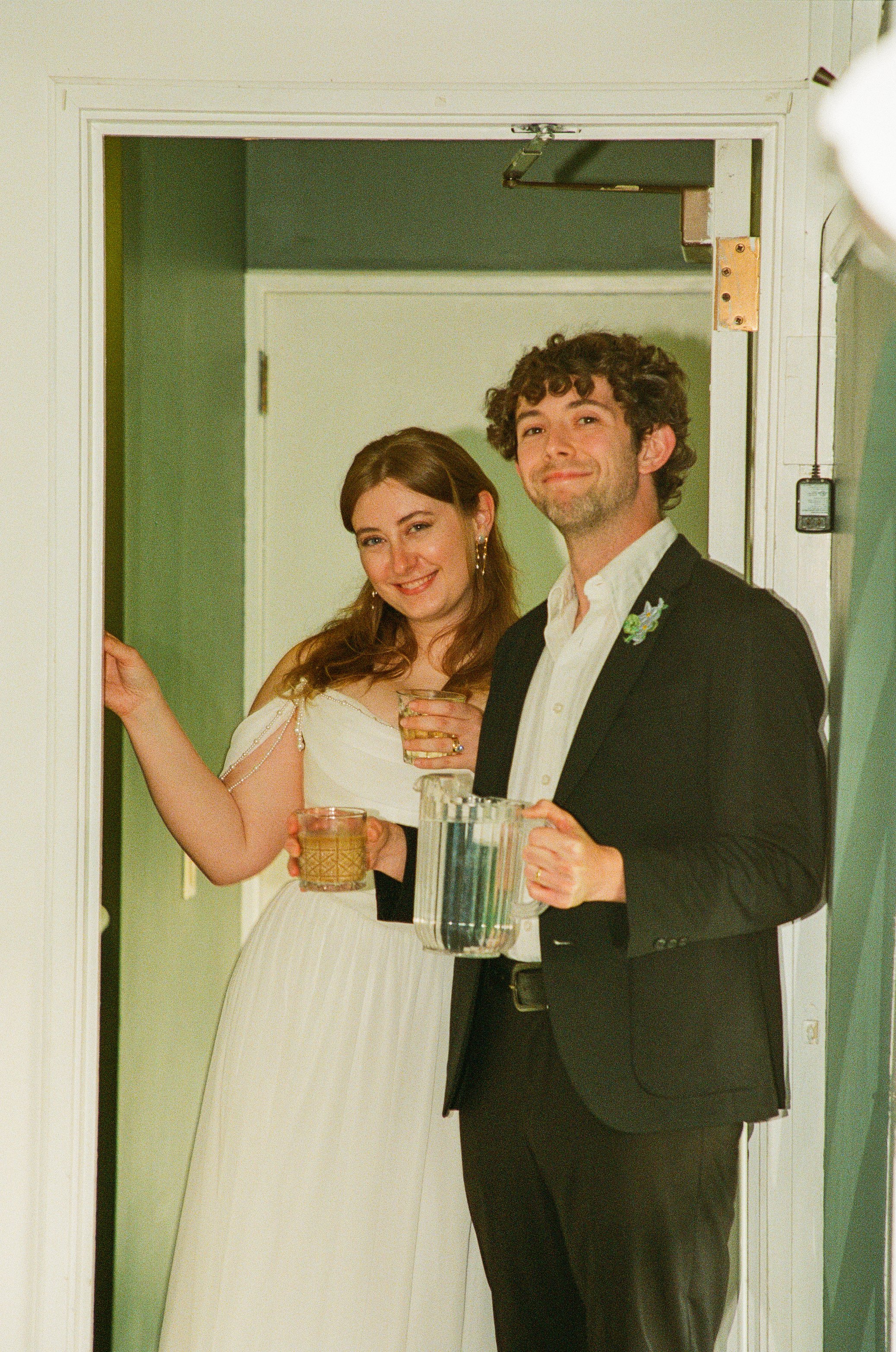 Maura & Macenzie-Portra400&800-05-16-26-165.jpg