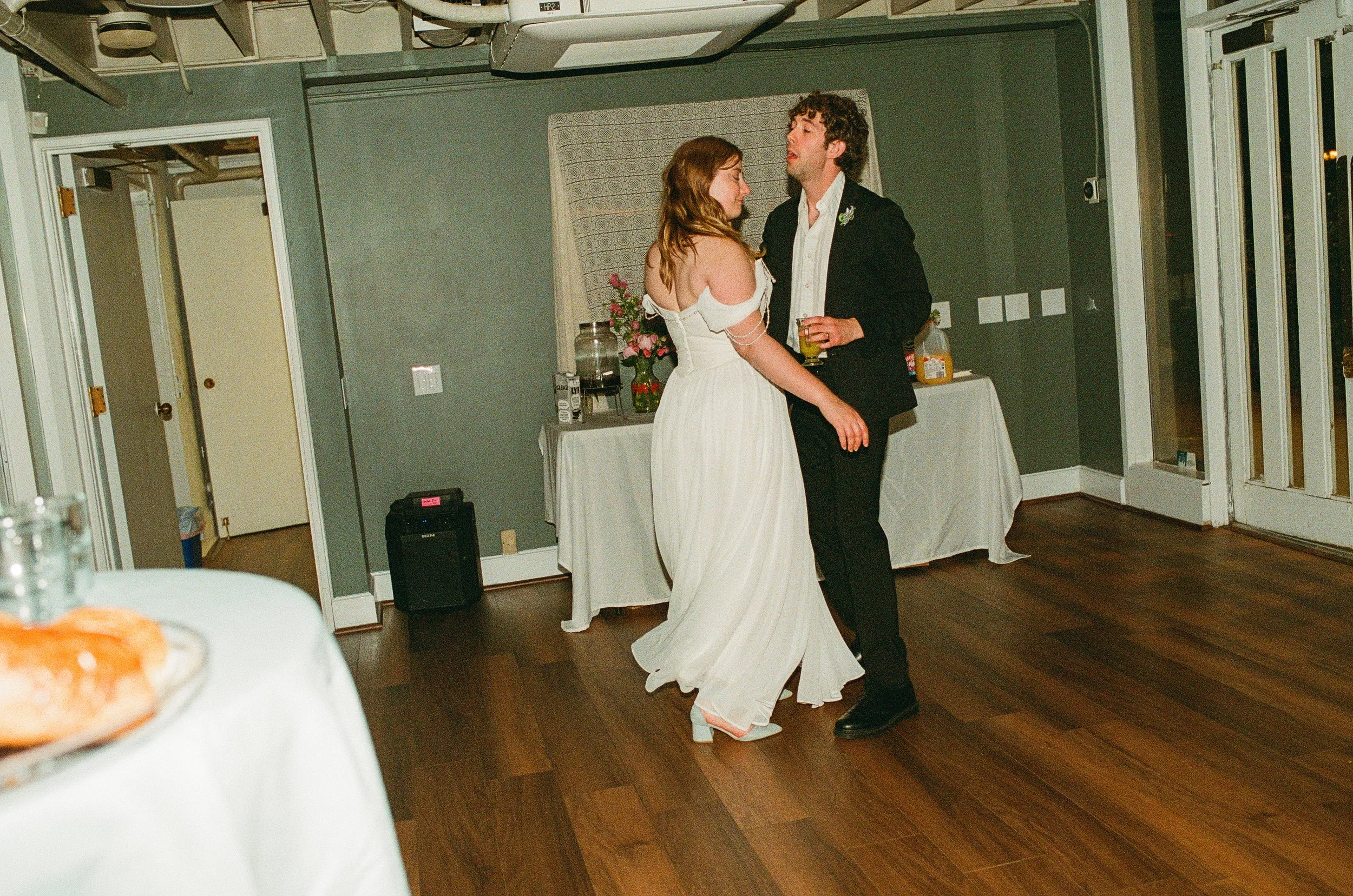 Maura & Macenzie-Portra400&800-05-16-26-224.jpg