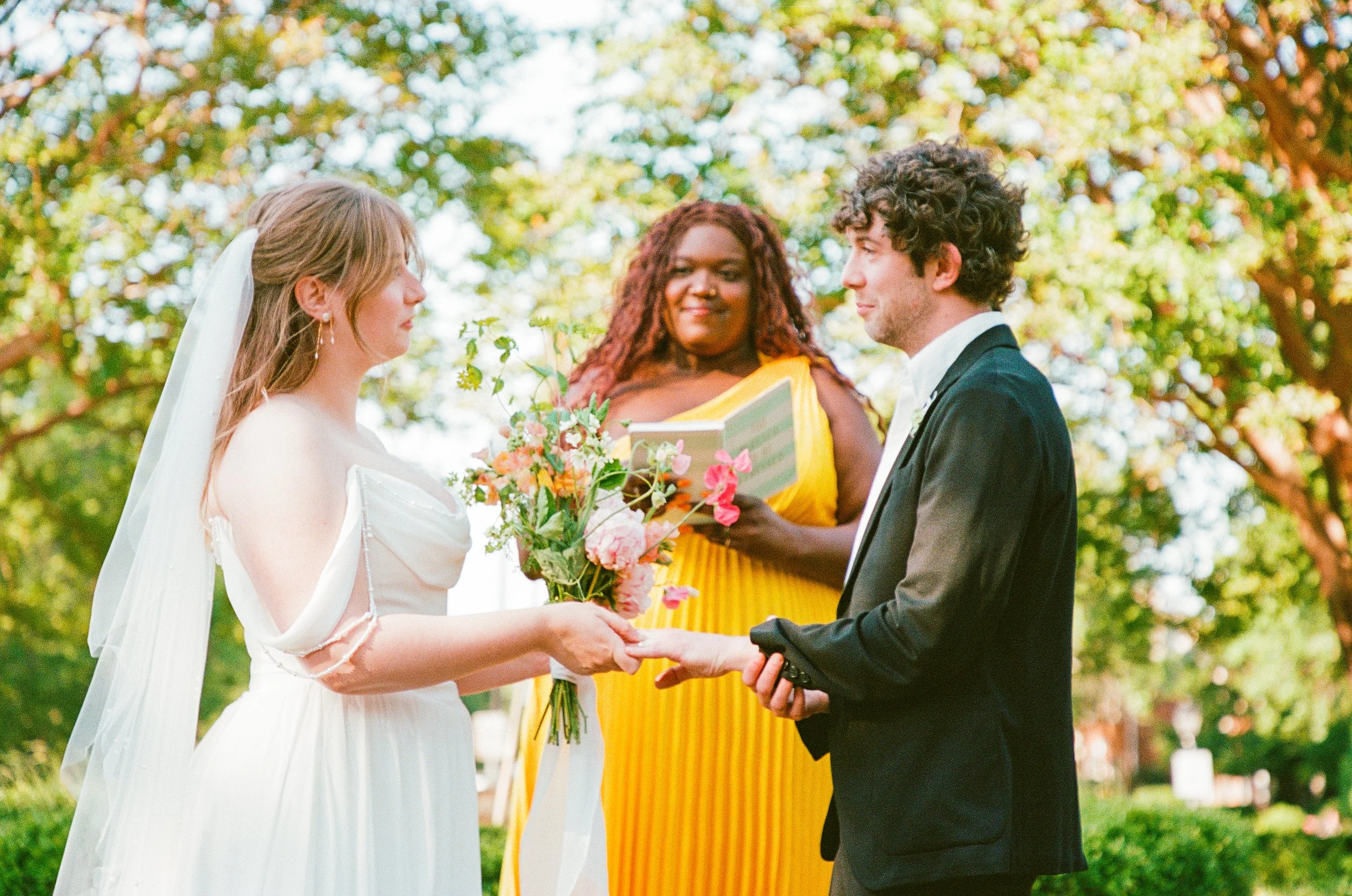 Maura & Macenzie-Portra400&800-05-16-26-75.jpg