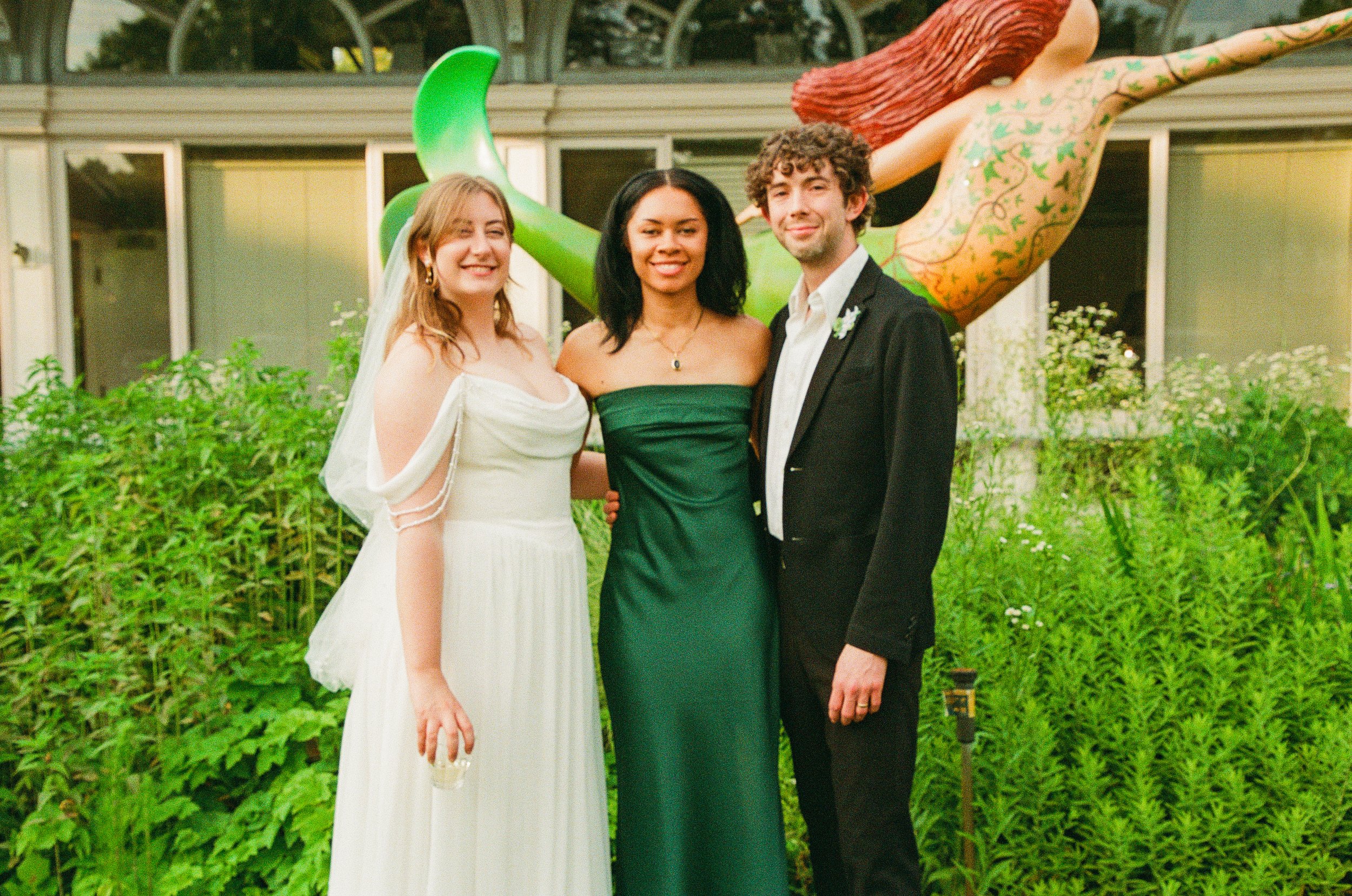 Maura & Macenzie-Portra400&800-05-16-26-152.jpg