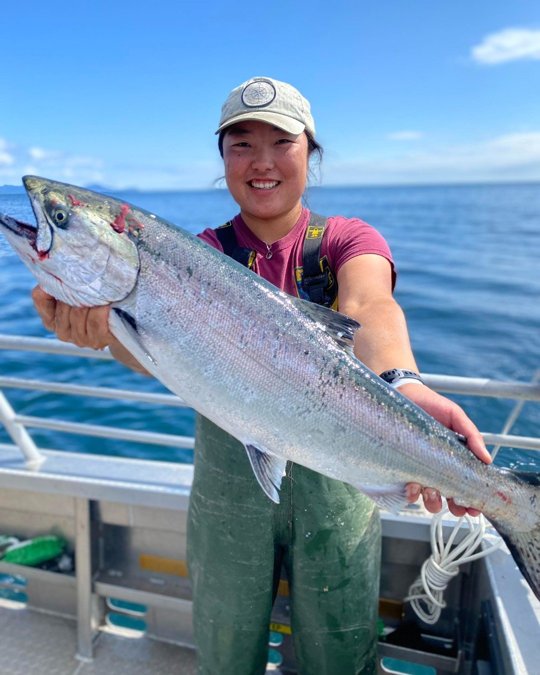 Homer might be known as the Halibut Fishing Capital of the World&hellip; but don&rsquo;t sleep on the salmon. 🎣🐟 With all five salmon species swimming through our waters, the fishing here is truly next level.

Whether you're chasing that first king