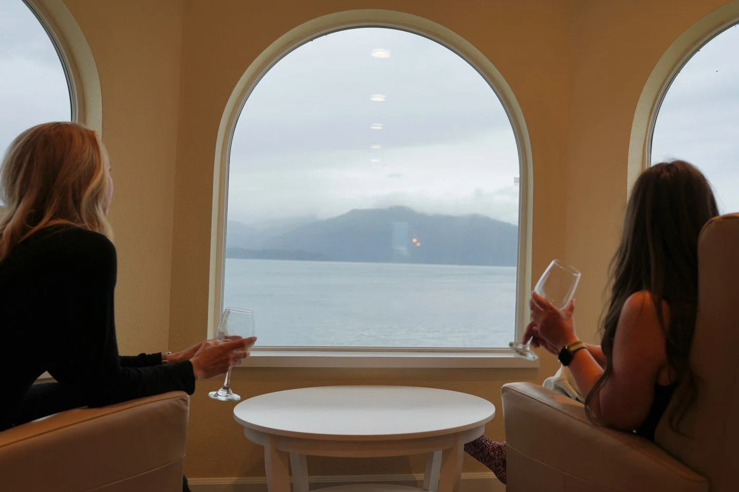 This is your sign to take the group chat offline.
Pack the bags. Book the stay. 🍷✨

#LakeshoreHomer #HomerAlaska #Vacation