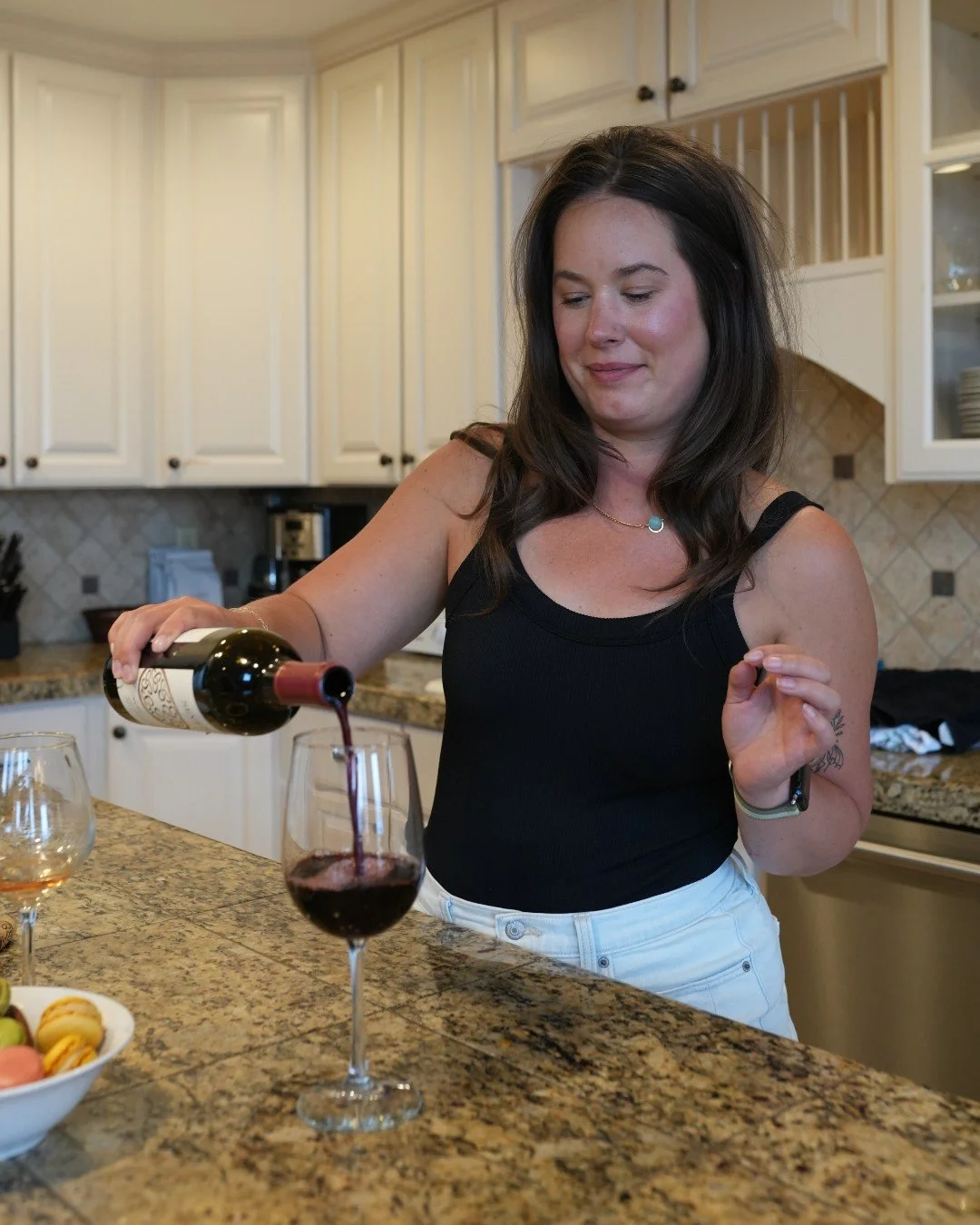 Pour decisions? Absolutely.
Girls&rsquo; weekend at Lakeshore means the only thing you&rsquo;re responsible for is keeping your glass full. 🍷😉

#girlsweekendmode #lakeshorelodging #homeralaskavibes #winewithaview