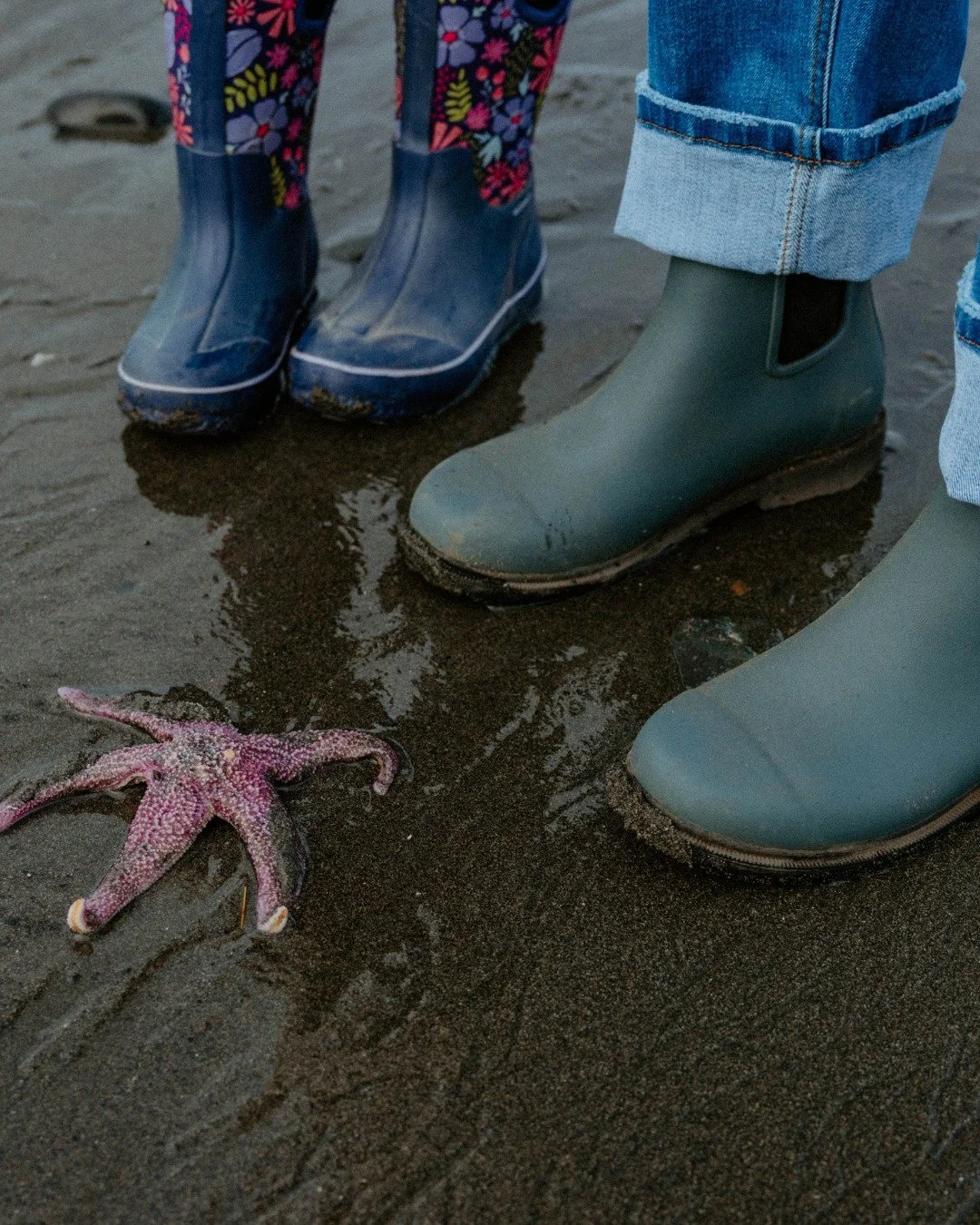 If you&rsquo;ve been staring at a screen so long you&rsquo;ve forgotten what the horizon looks like, it&rsquo;s time to actually touch grass&mdash;or better yet, walk the beach.

Homer in the shoulder season is for the locals who just need to unplug.