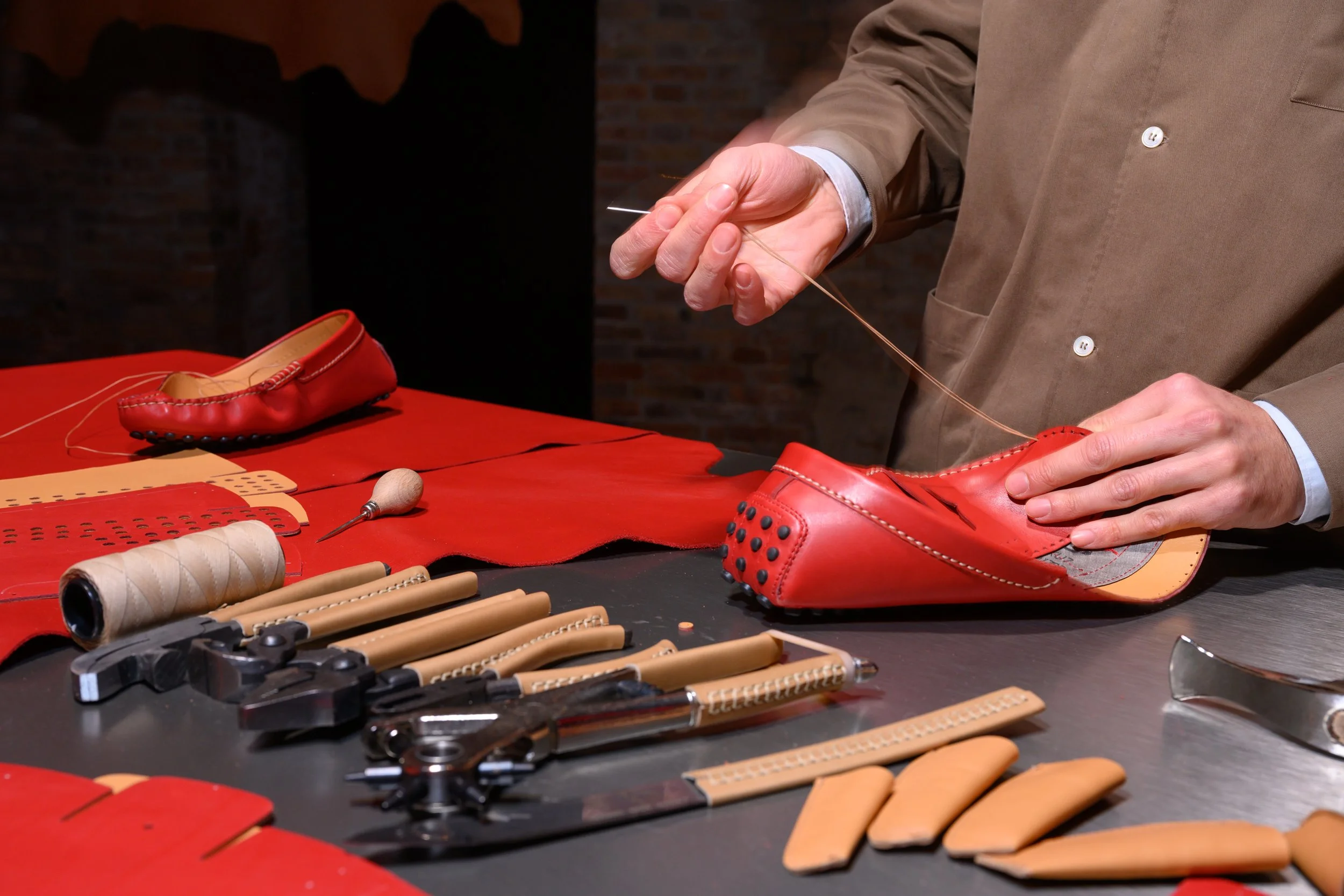 77033865c-Tod's Venice Craftsmanship-87.jpg