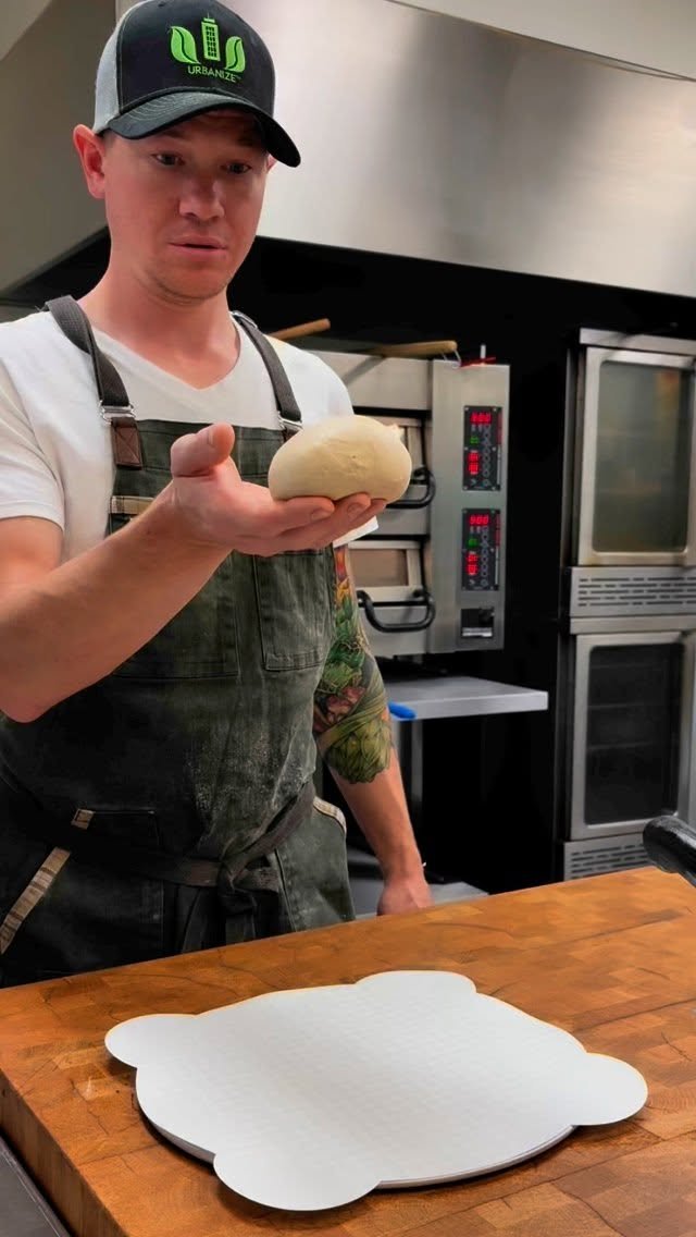 BAMπ₯π€Ή‍βοΈπ
Treat yourself today—Neapolitan pizzas are BOGO half off at @fairstatecoop from 12–8 pm.π