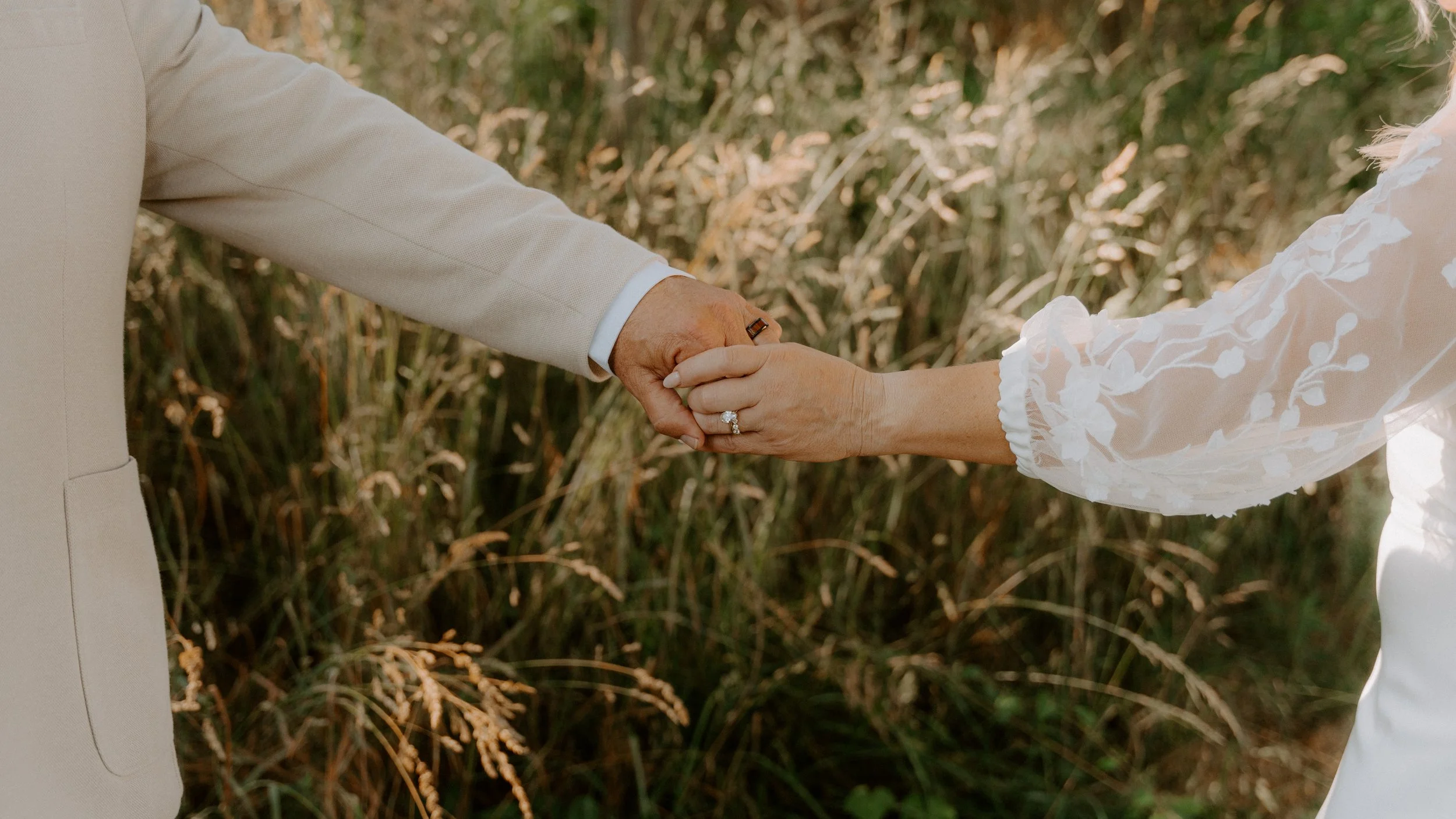HullWedding-137.jpg