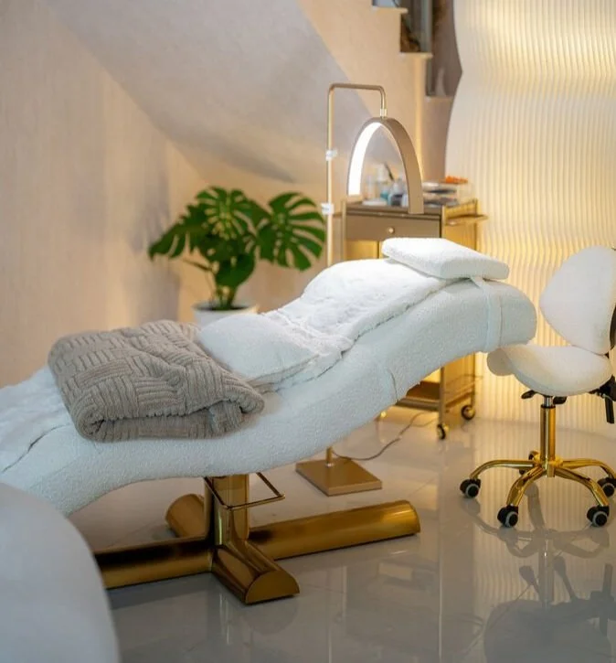 Treatment chair at Lashes Boudoir Jomtien, Pattaya
