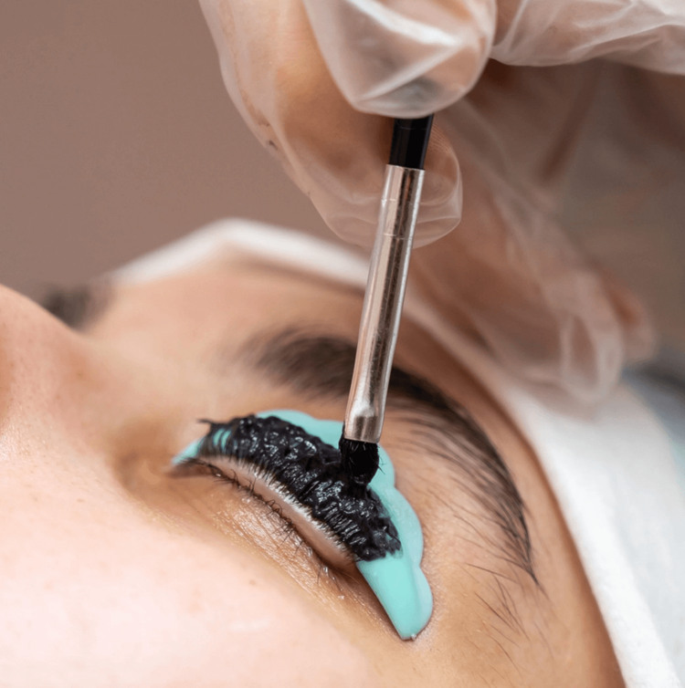 Elleebana lash lift and tint being applied to natural lashes