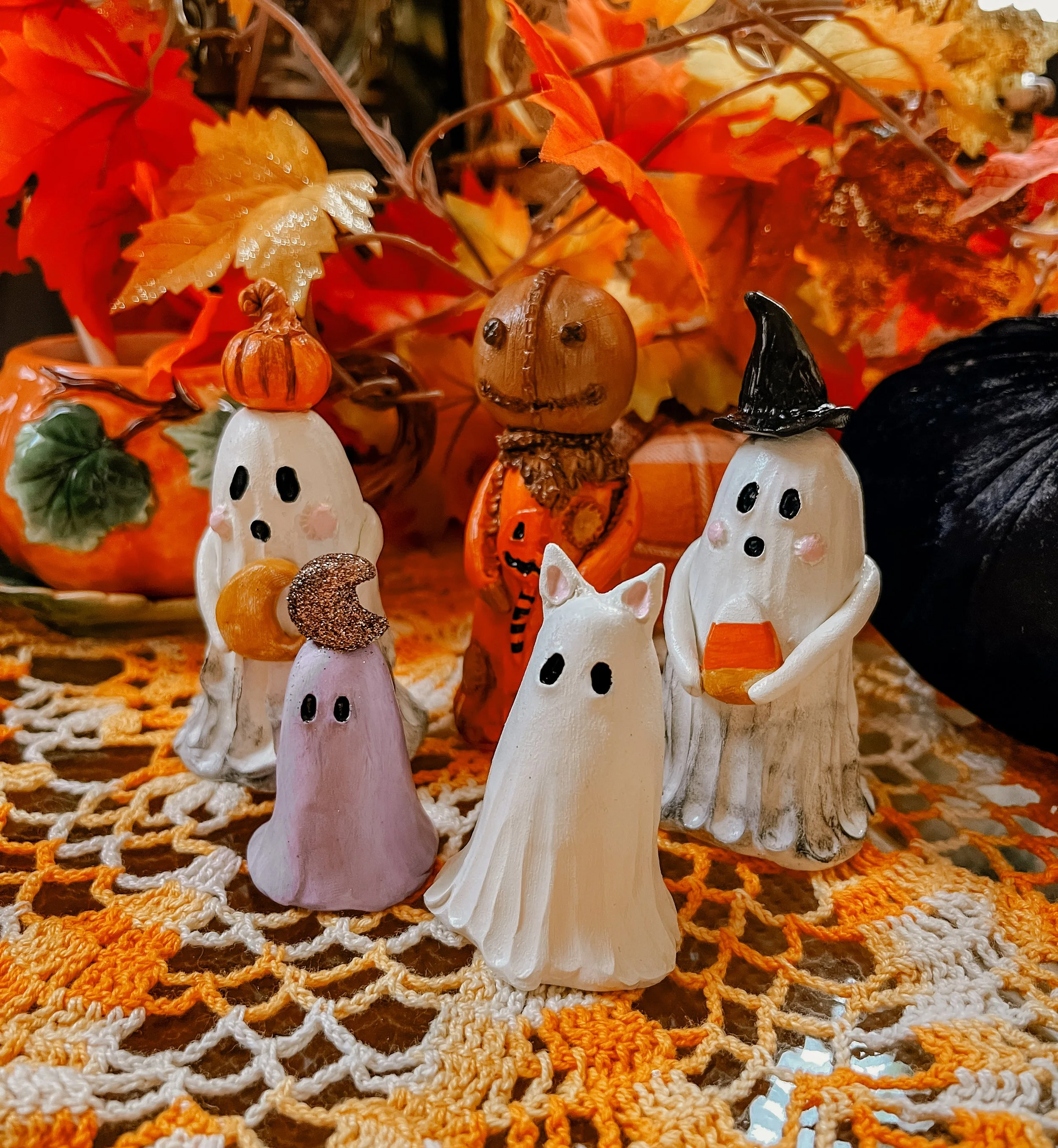Halloween Folk Ghosties & Sam