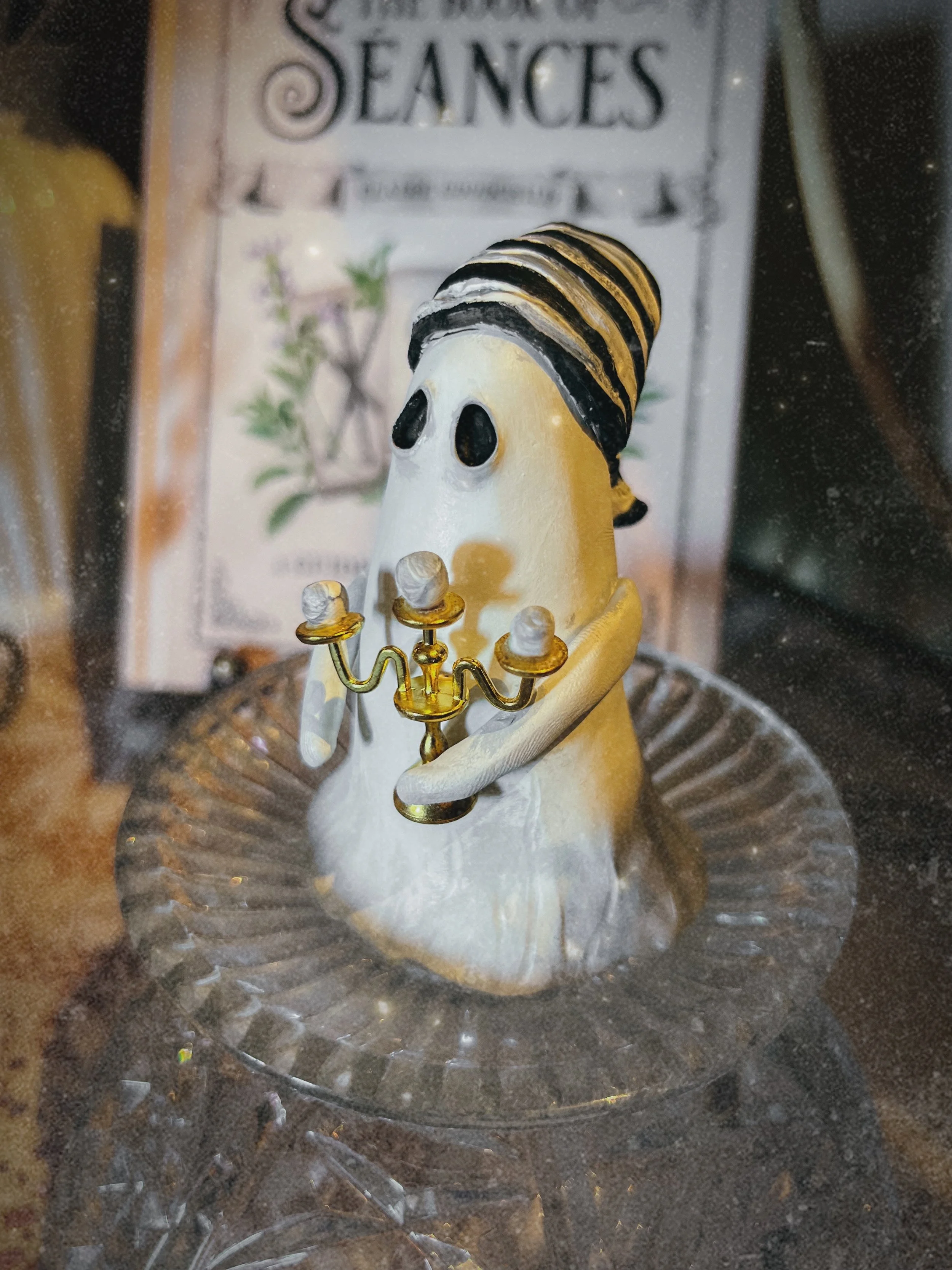 Night Wandering Ghostie
