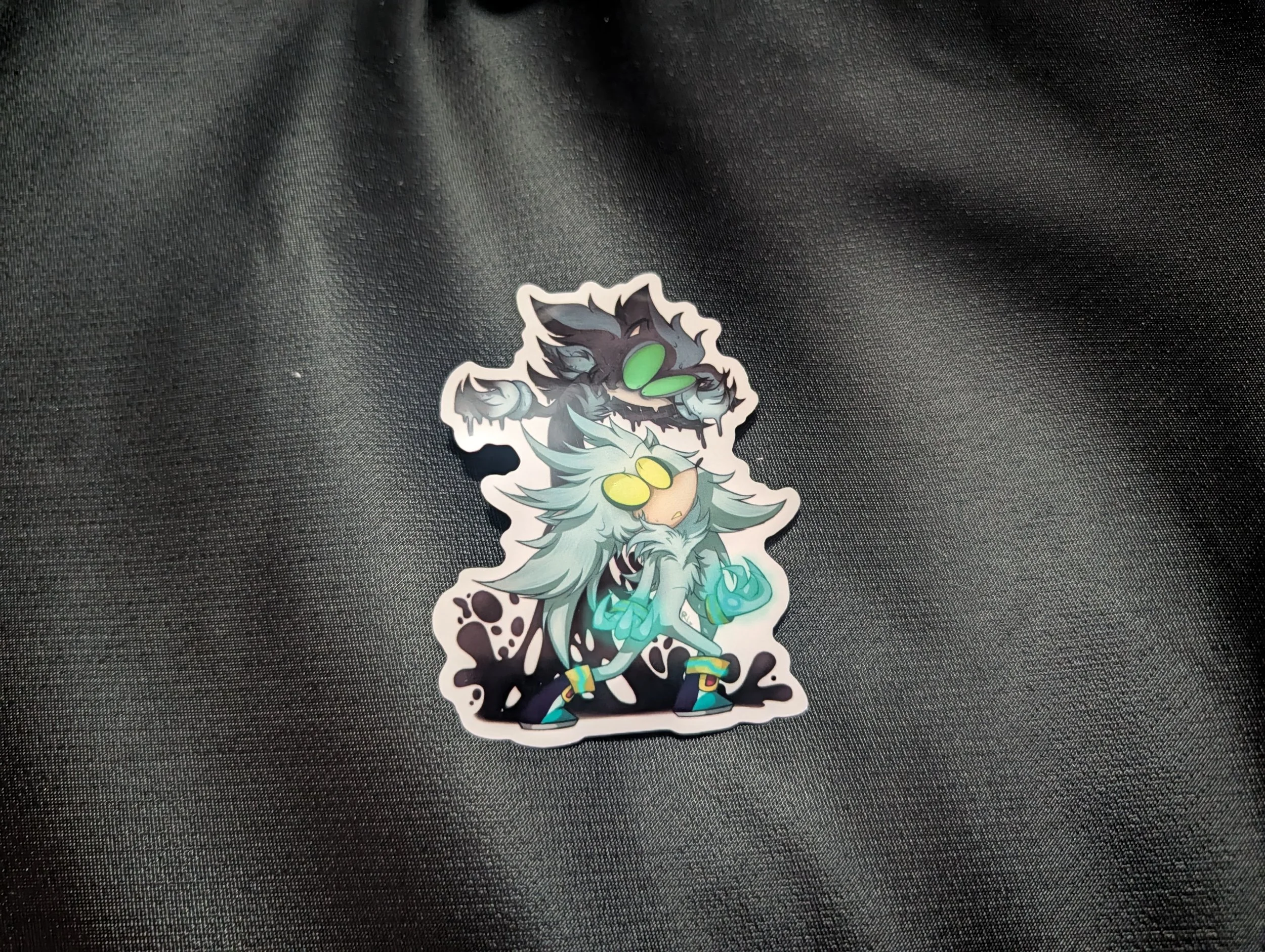 XL Silver/Mephilles Sticker