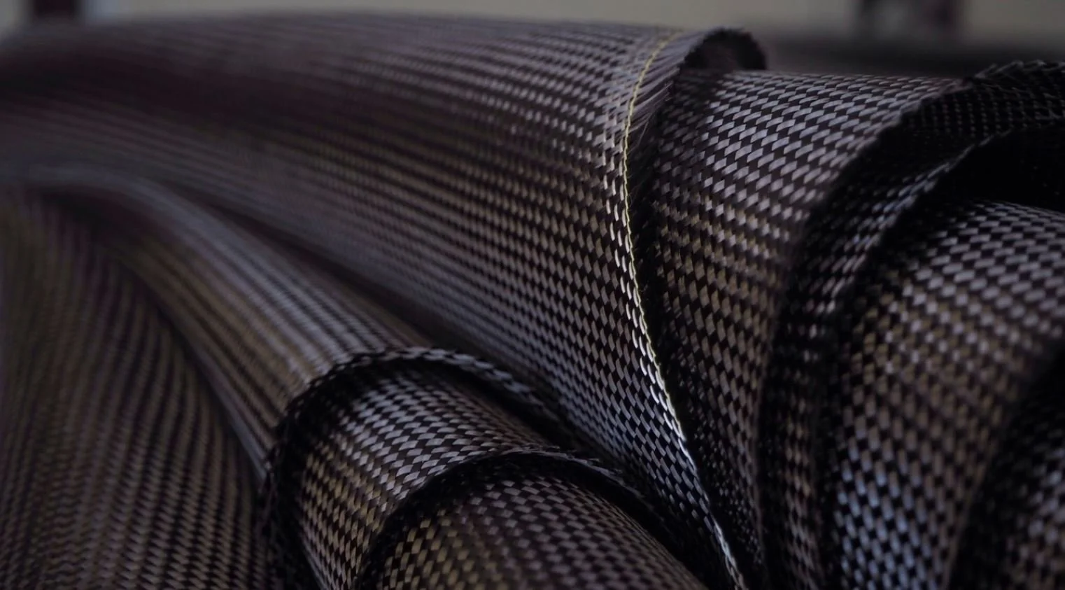 An Introduction to Weaving Patterns and Fabrics