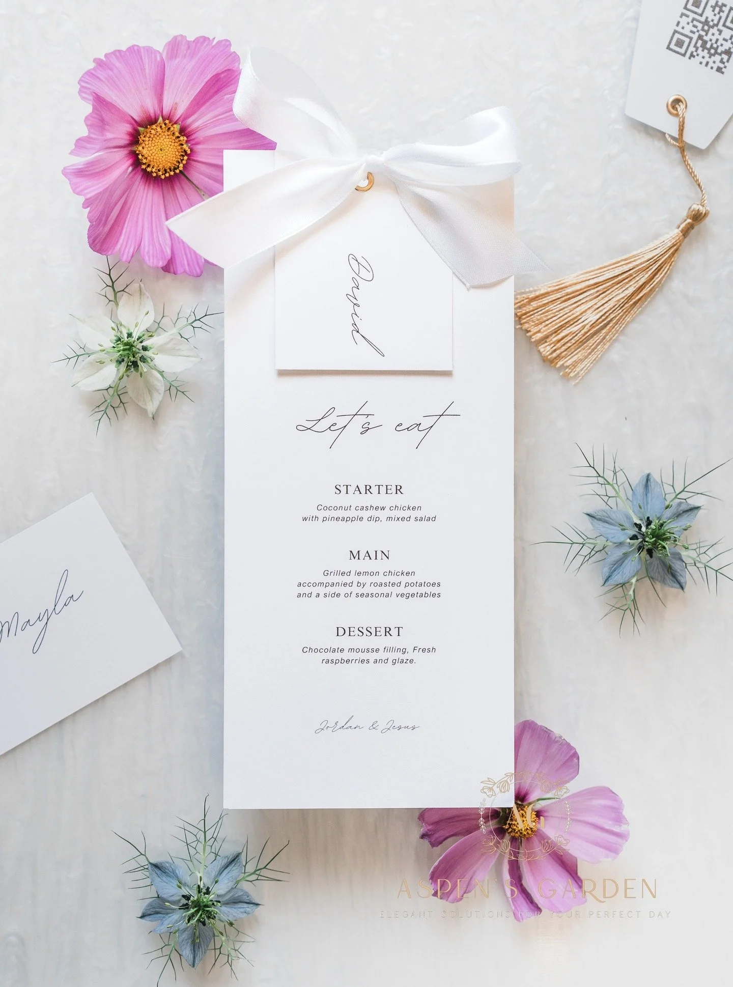 Can we make your stationery this pretty? Because we absolutely can.
.
.
.
Book your Event today
Aspens-Garden.com
.
.
.
#customstationery #weddinginvitationsuite #luxuryeventdesign #weddingflatlay #elevateddetails #printedperfection #stationerydesign
