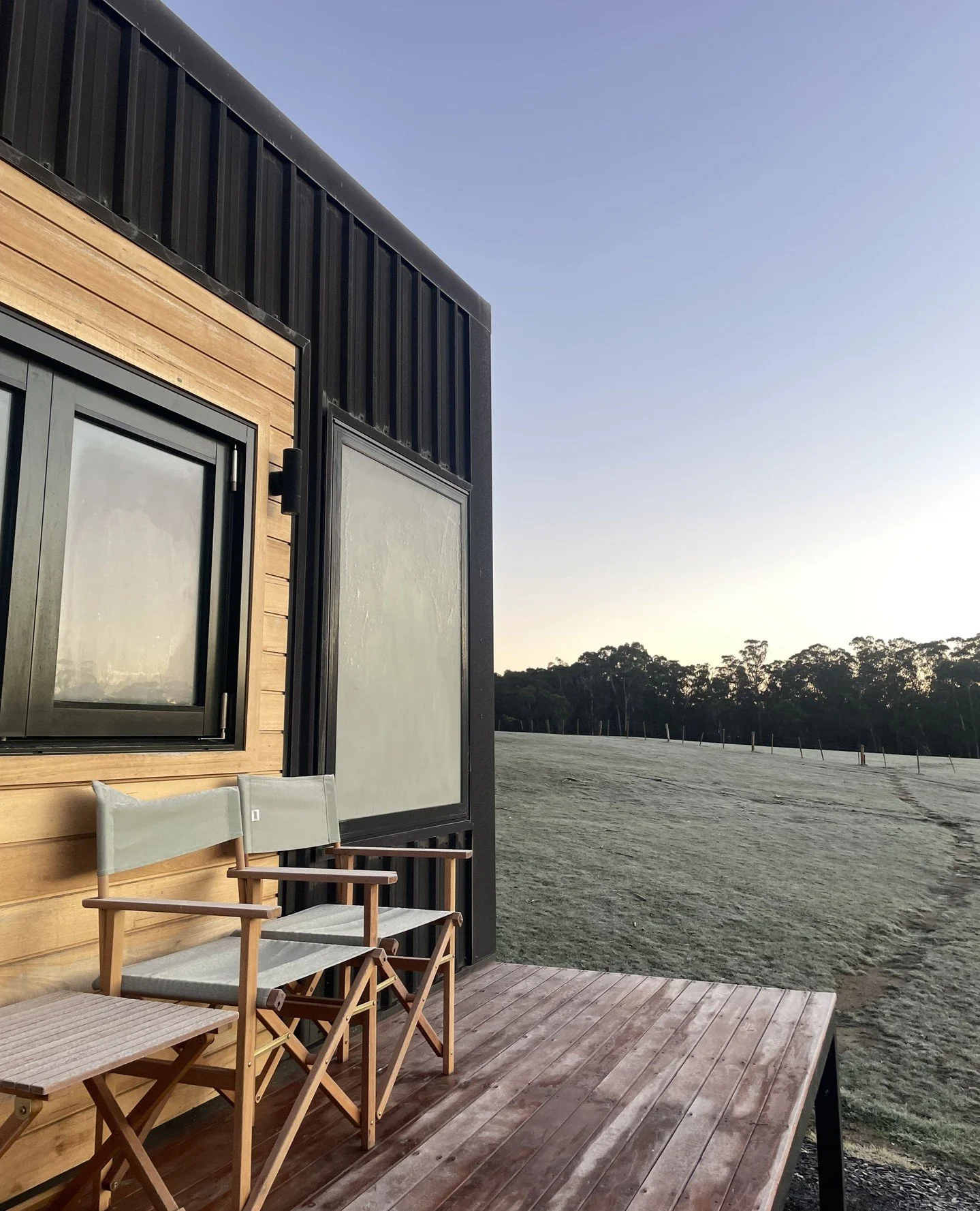 Few last mornings of frost ❄️
⁠
⁠
#tinyhome #cabin #visitvictoria #accommodation #airbnb #airbnbfinds #airbnbexperience #explorevictoria
