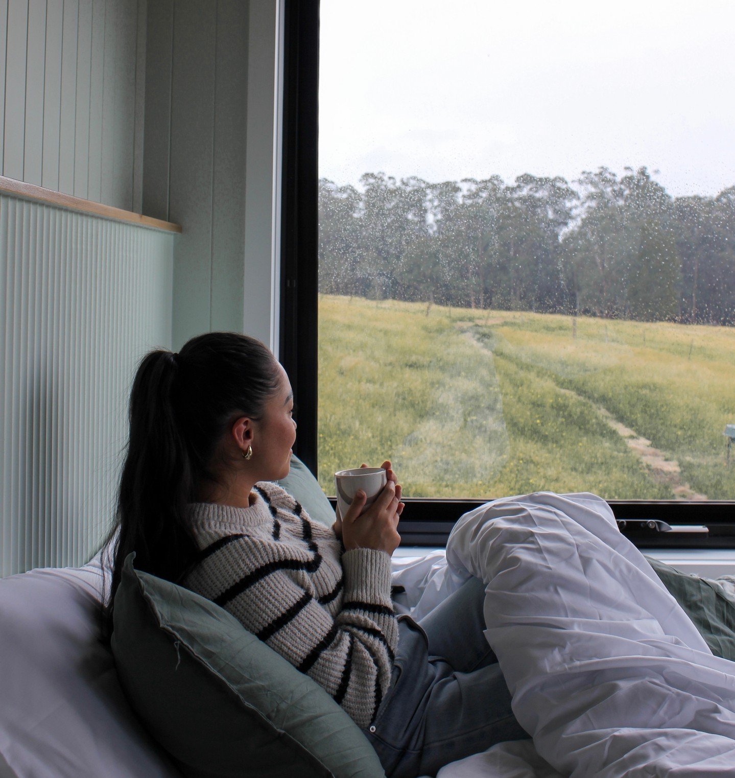 Soaking in the rainy days⁠
⁠
⁠
⁠
#tinyhome #cabin #visitvictoria #accommodation #airbnb #airbnbfinds #airbnbexperience #explorevictoria