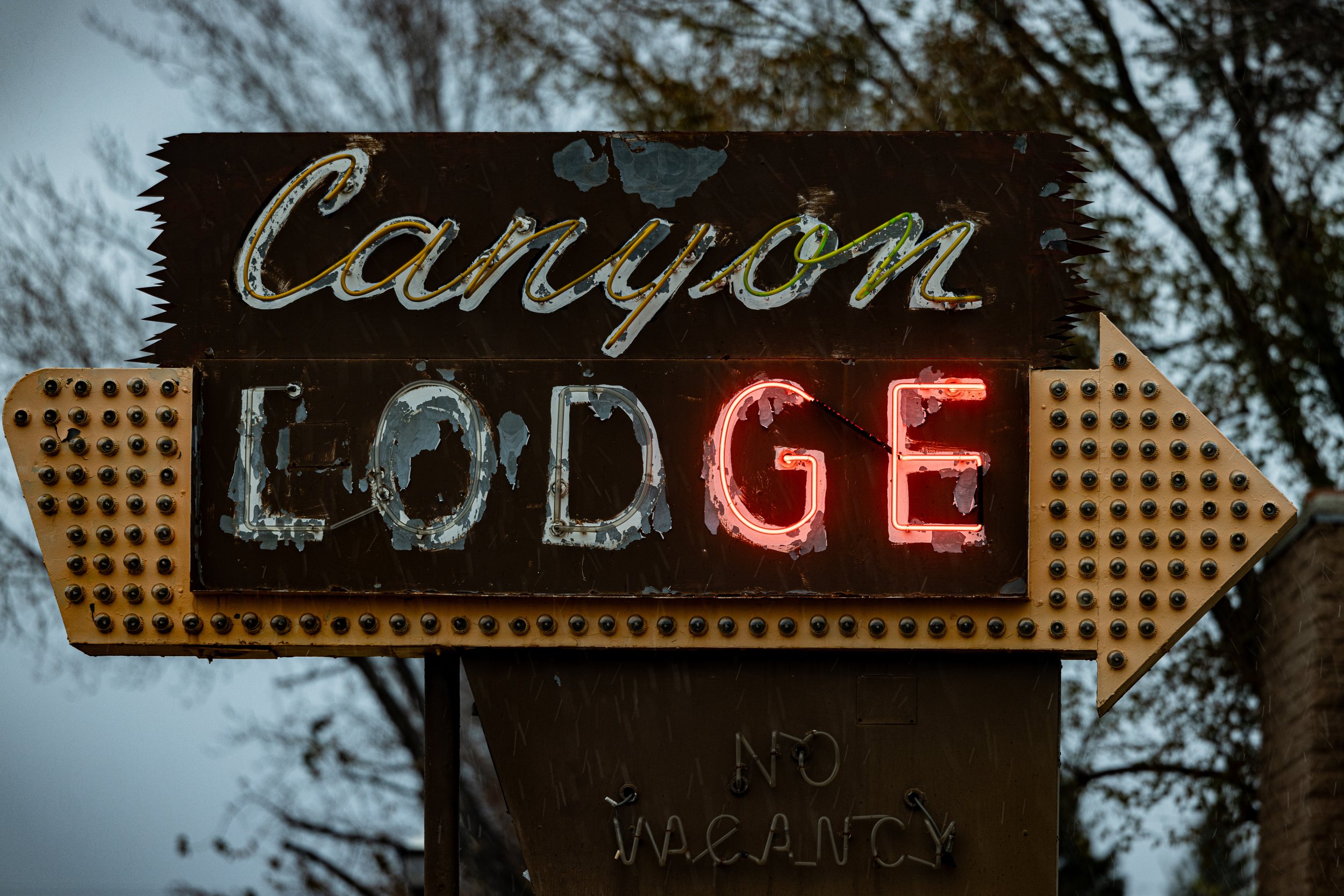Vintage Canyon Lodge sign.