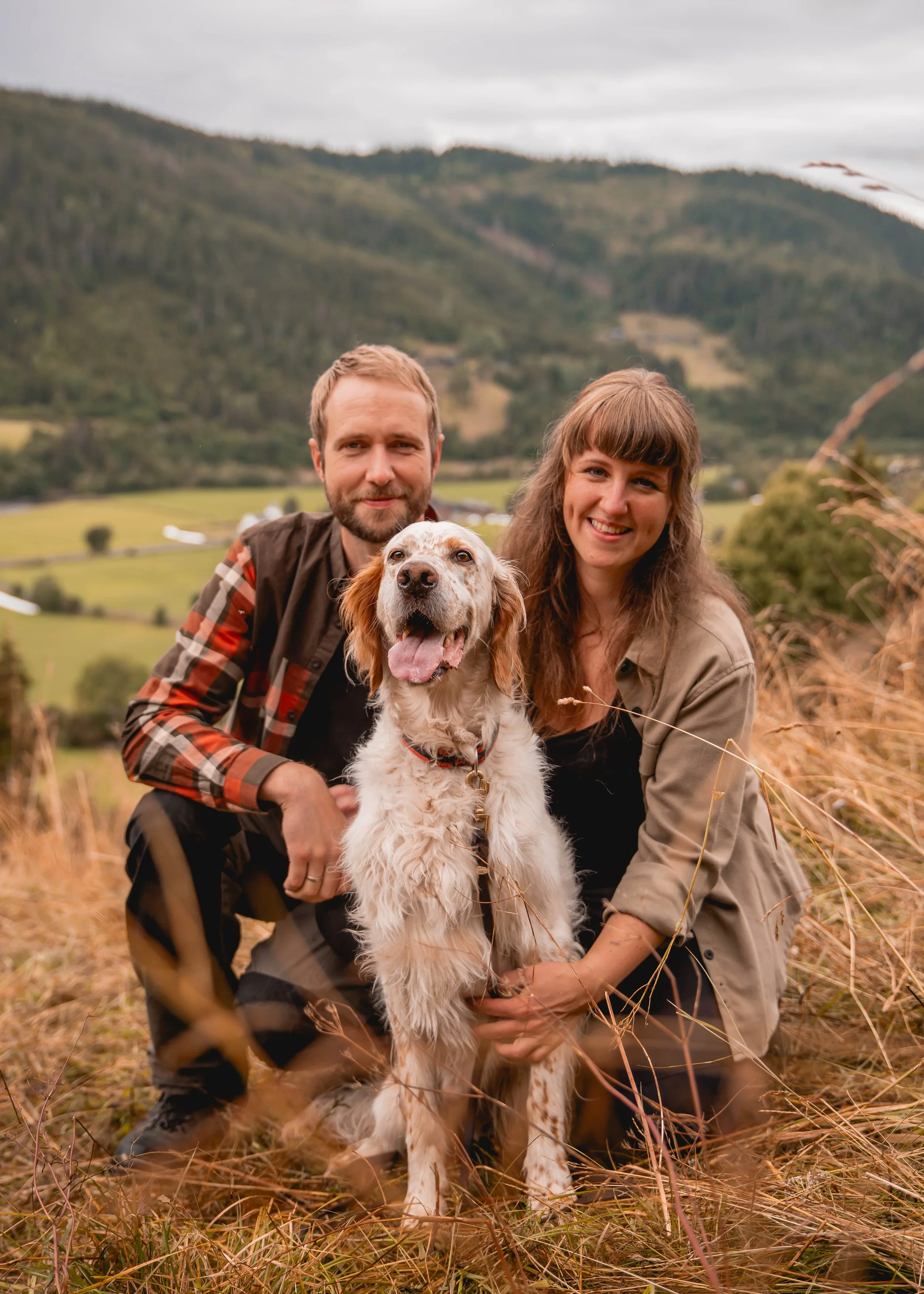 Villmarksflokken: Fra gården i Gausdal kan du få hundetreneren i lomma over hele landet&nbsp;