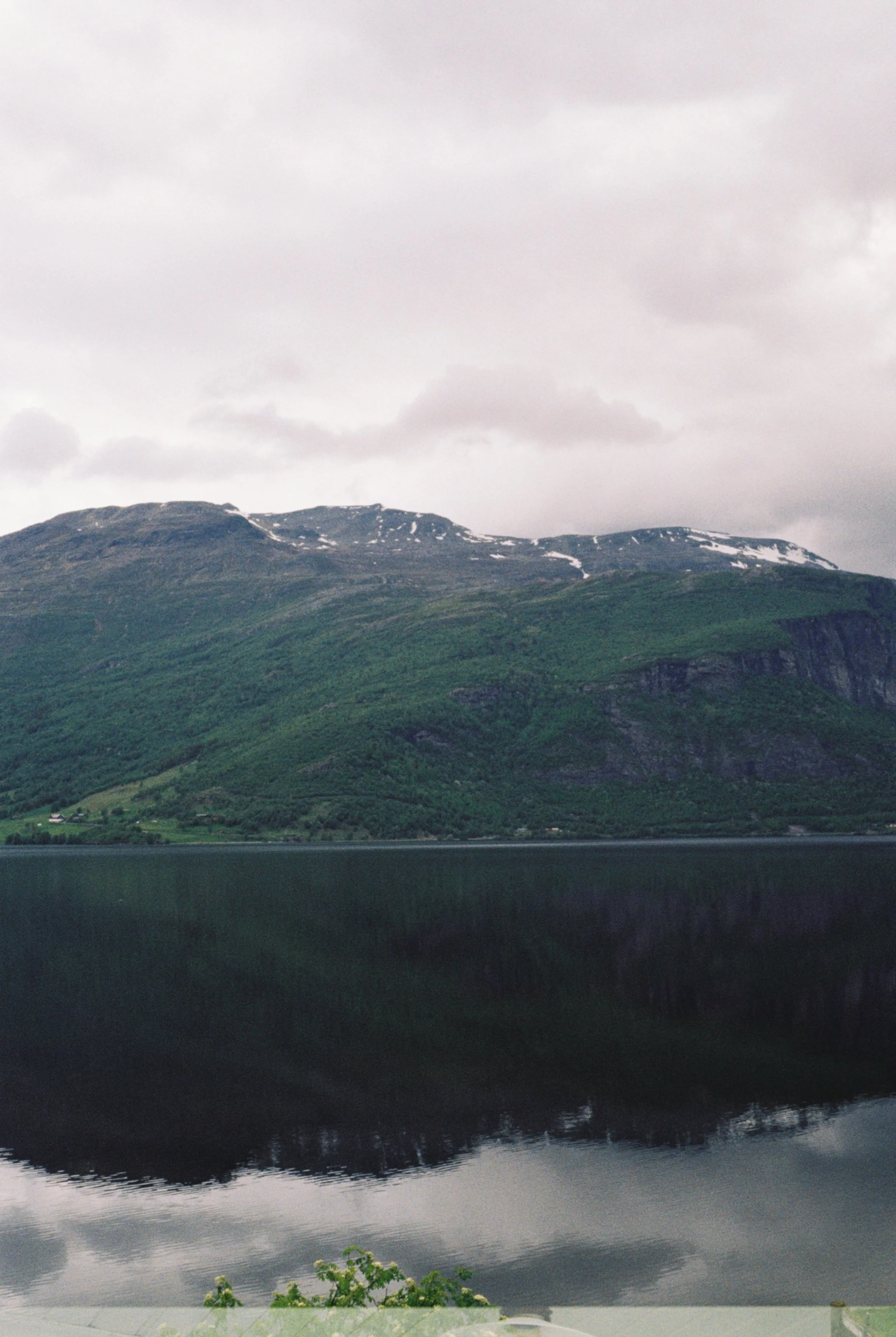 R1-03899-0004.JPG