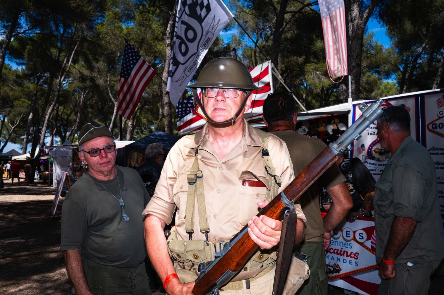 DDAMROE_LIVING _IN_AMERICA_16.jpeg