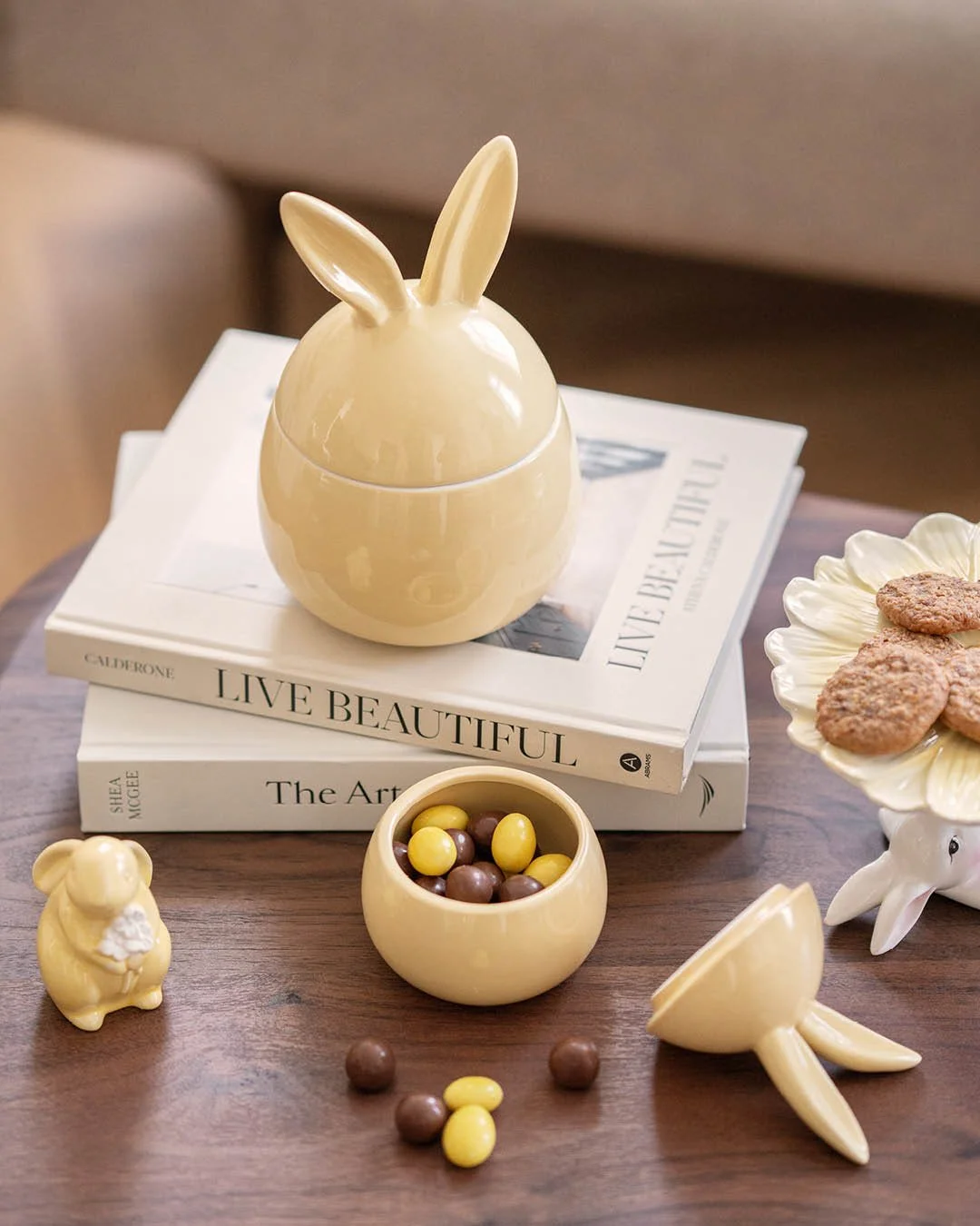 50% p&aring; alle p&aring;skevarer hos Kremmerhuset 🐰
P&aring;sken har inntatt Kremmerhuset p&aring; &Aring;lesund Storsenter! N&aring; f&aring;r medlemmer 50% p&aring; alle p&aring;skevarer &ndash; perfekt for &aring; skape ekte p&aring;skestemning