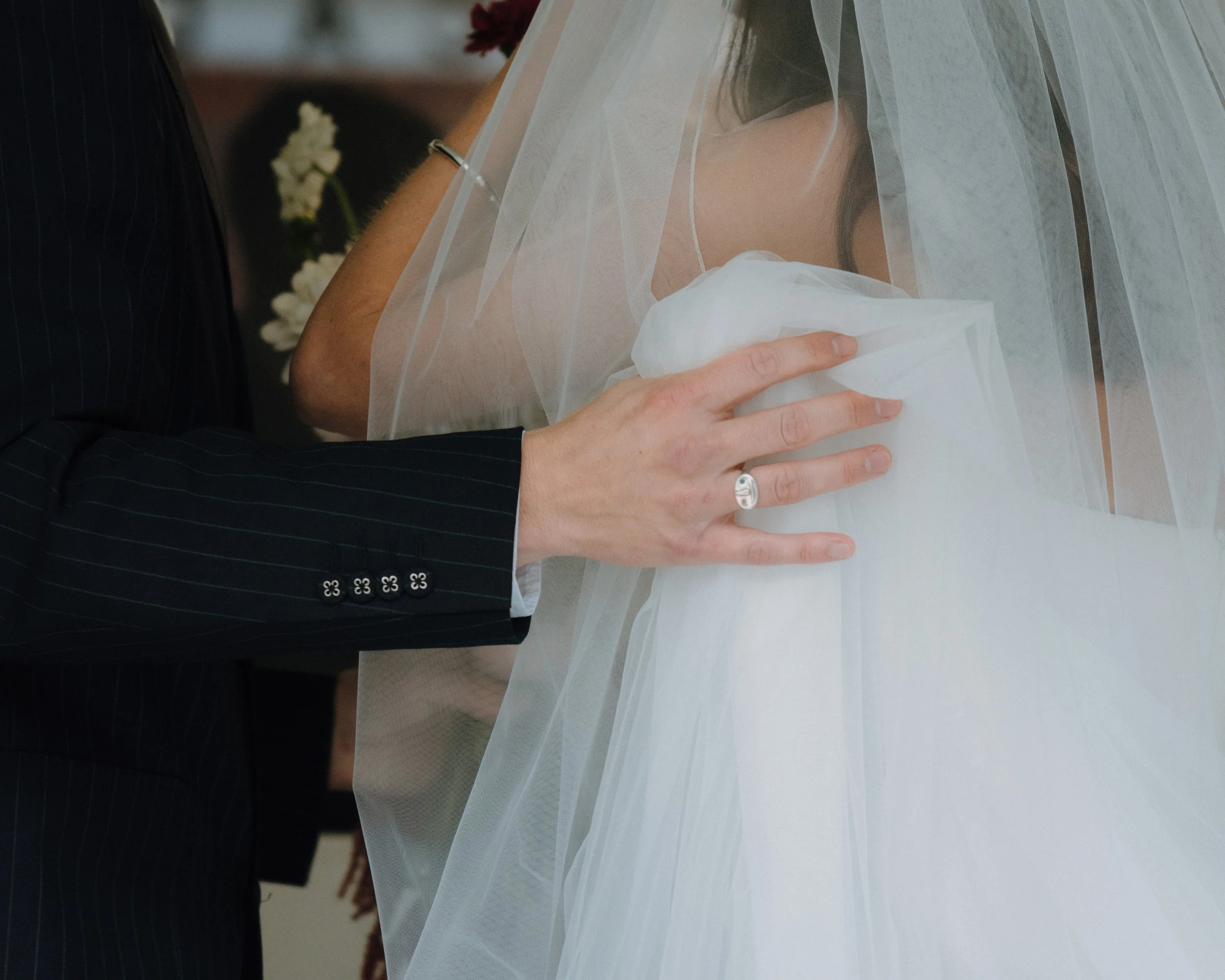 H&J - Couples Shoot - Jacks ring .jpg