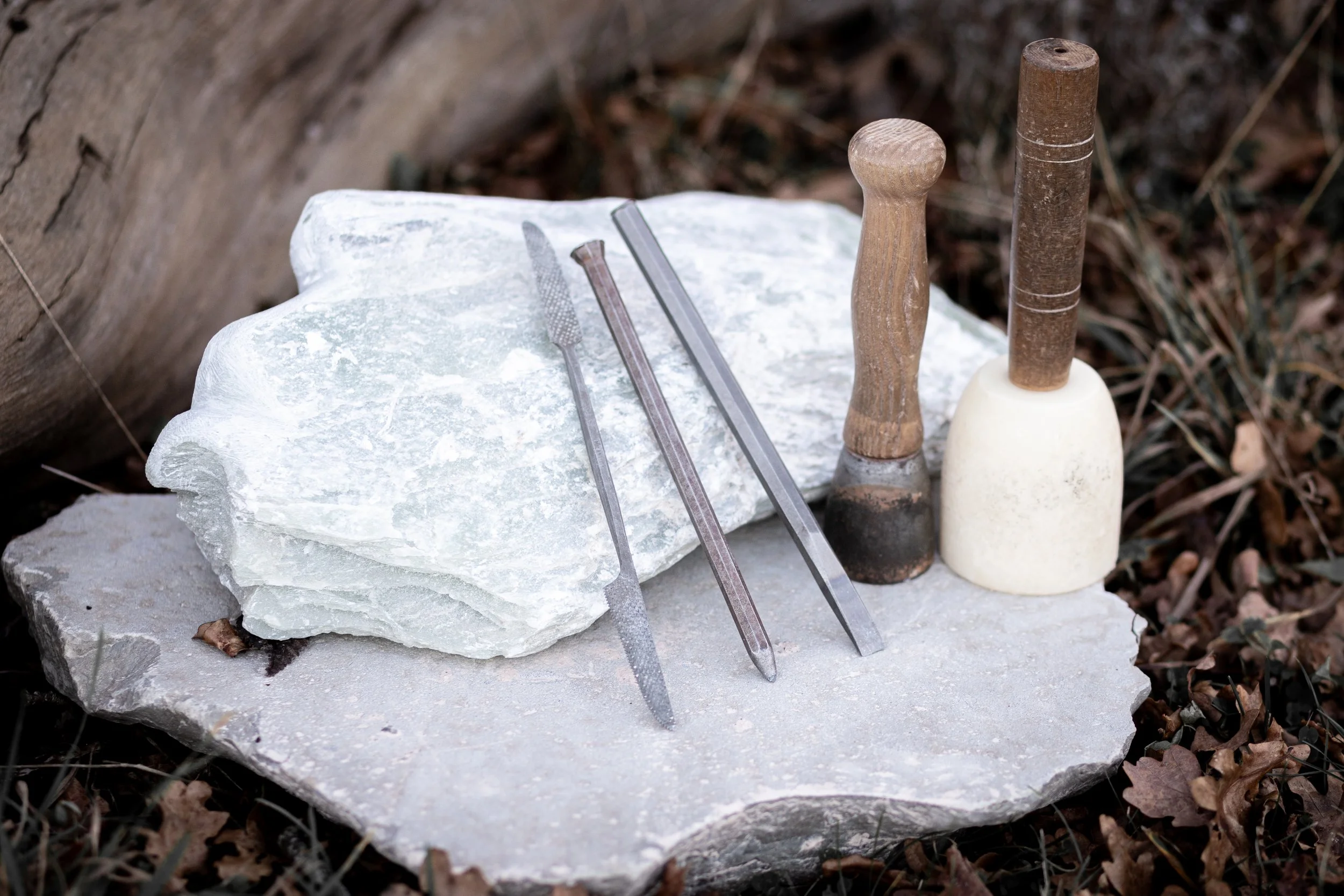 Capellagården: Skulptera i sten