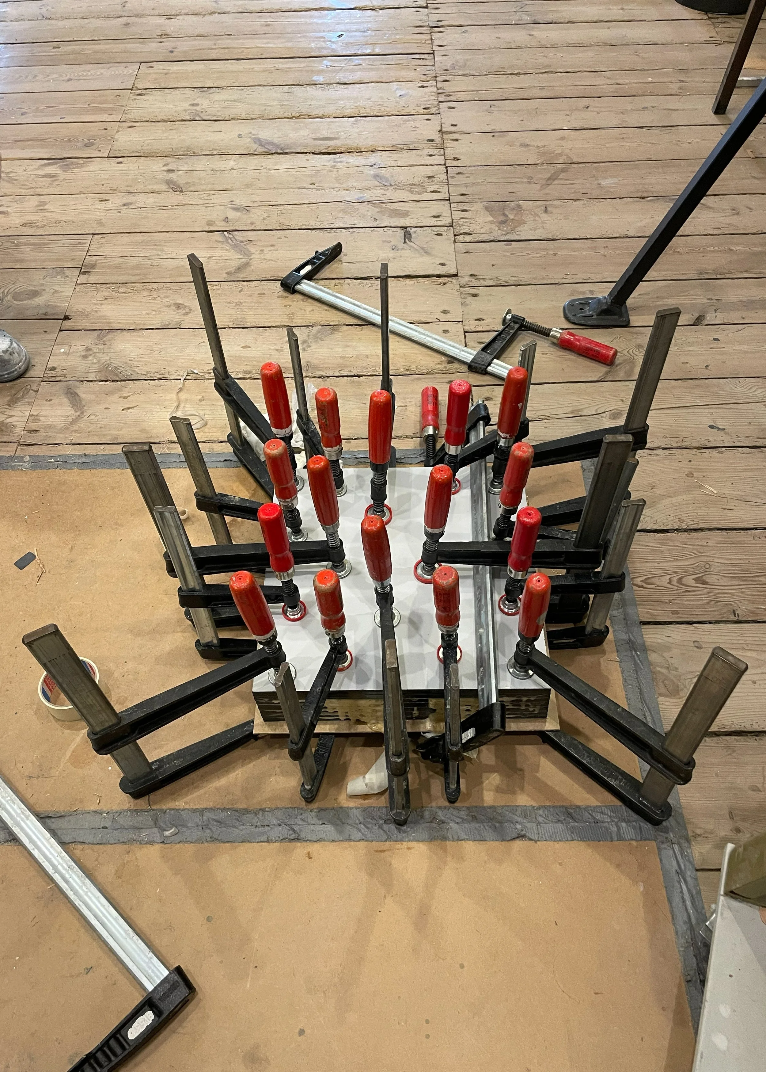 3. Limning af kompaktlaminat.jpg