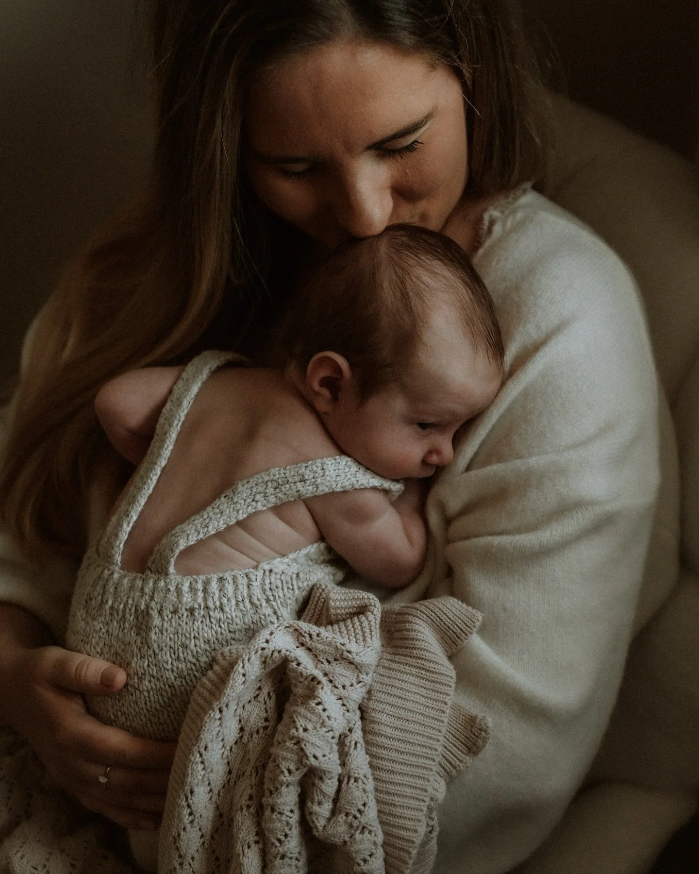 Soaking up the last six weeks with you🤍

Gorgeous relaxed in home session with this lovely family and their baby boy 

#inhomenewbornsession 
#newbornphotography 
#motherhoodphotographer 
#hastingsphotographer 
#eastsussexphotographer
