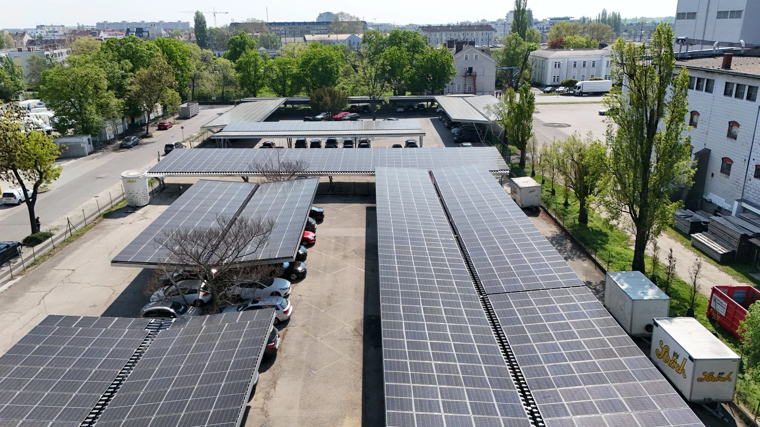 PV Carport Stamag - größtes PV Carport Wien