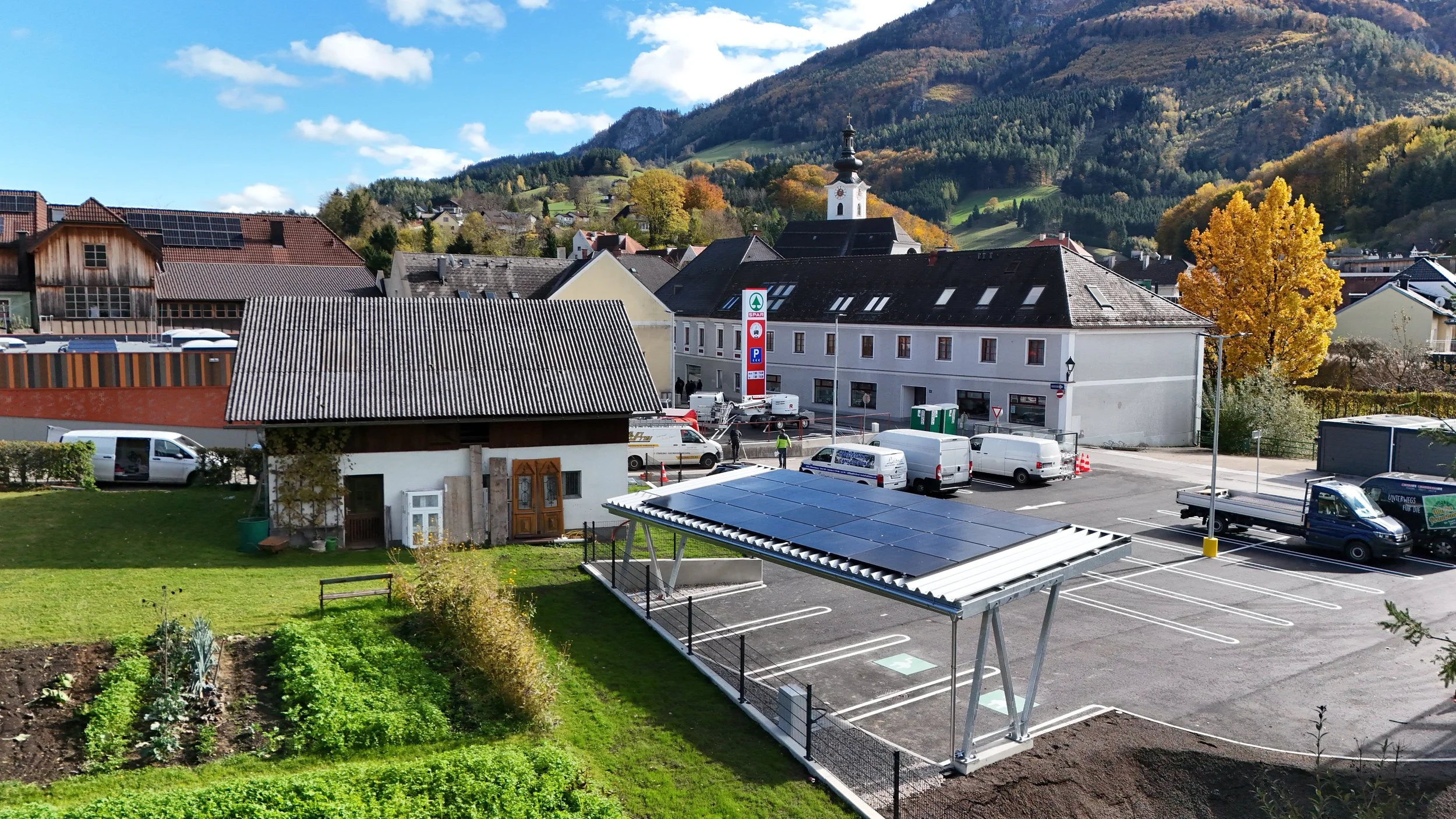 Solarcarport von Austroport für Spar in Niederösterreich