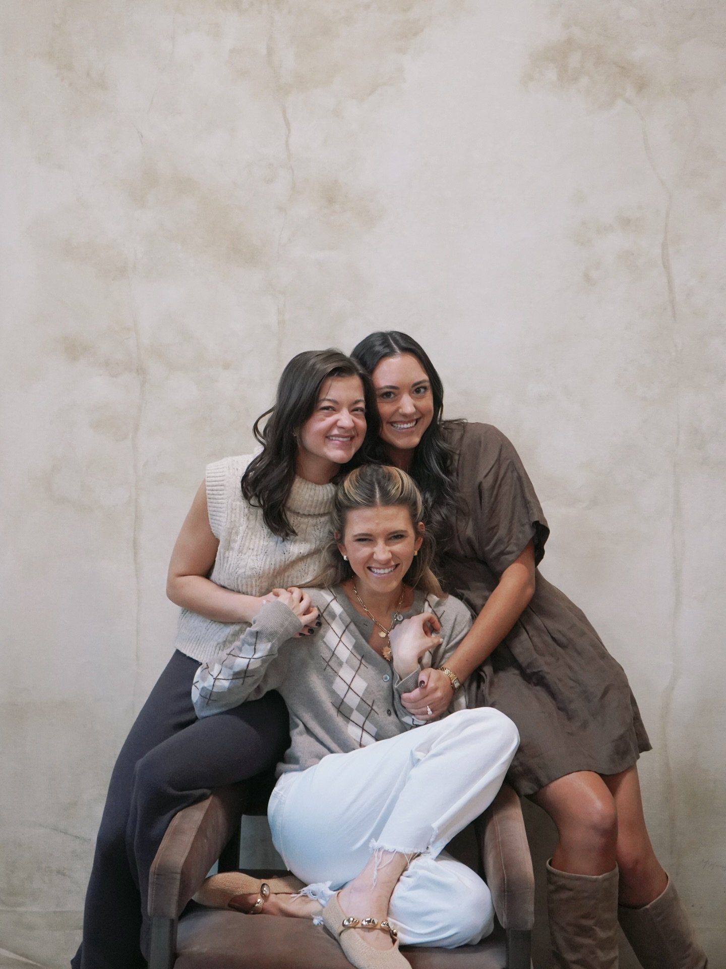 HAPPY THANKSGIVING!!! 

We could not be more thankful for each of our fabulous clients turned friends!!! 🥰 We pray you all have a wonderful holiday season filled with much to be grateful for!!! 

xoxo, your fave GBG girls 😘🤎